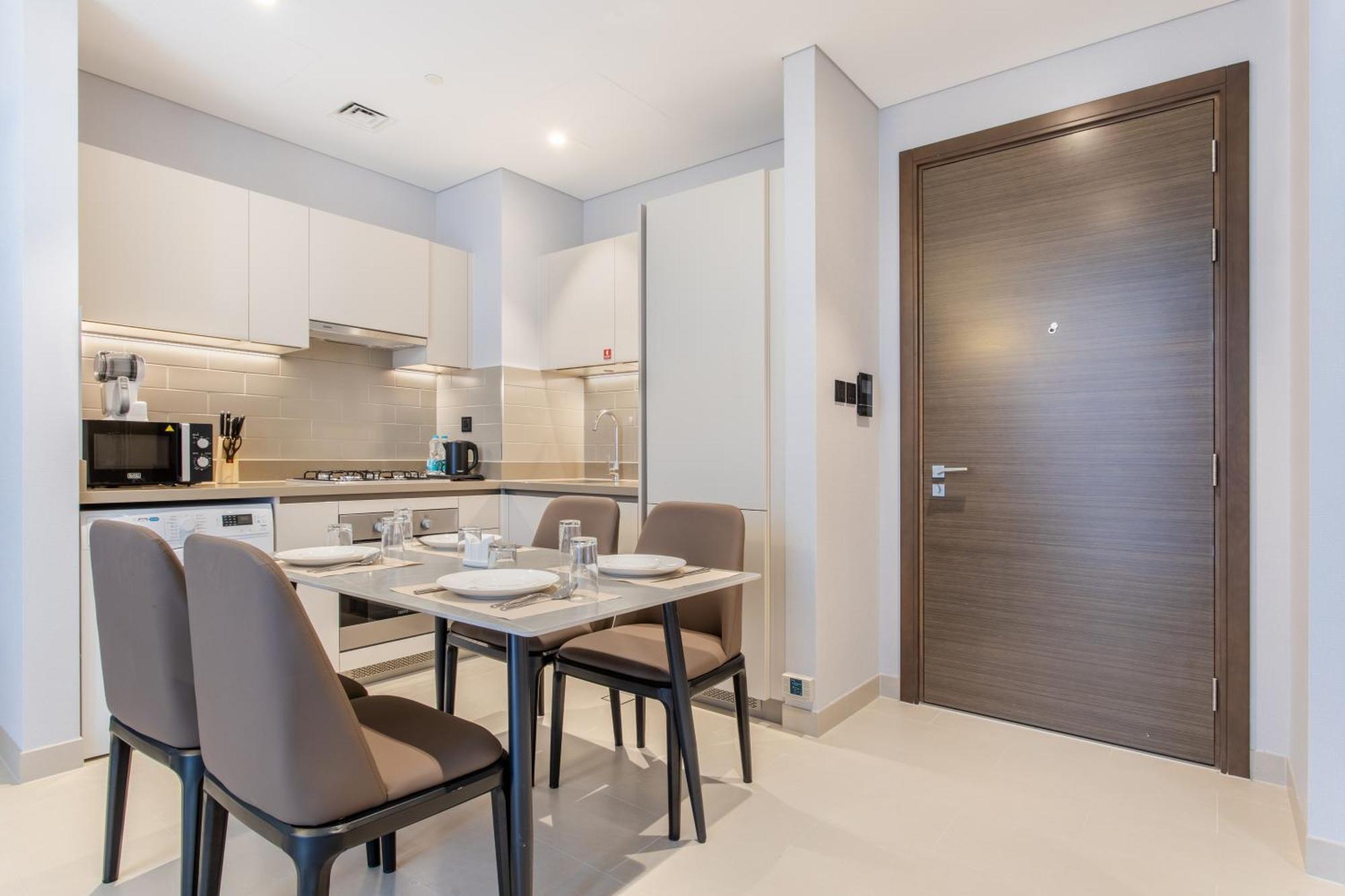 By Latinem Luxury 2br Cv A2713 Near Mall Apartment Dubai