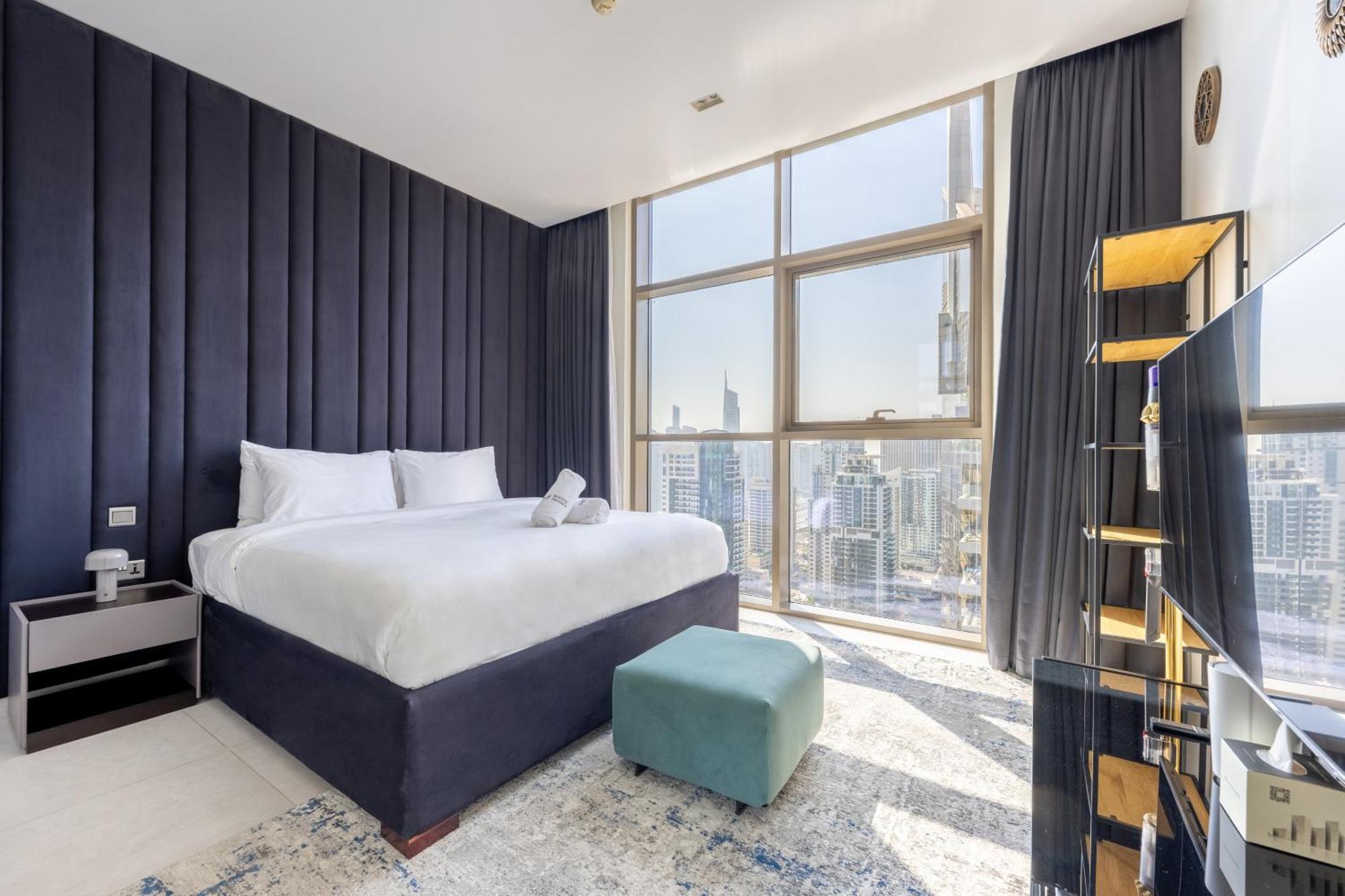 Exclusive Marina - Posh 3br With Stunning Views