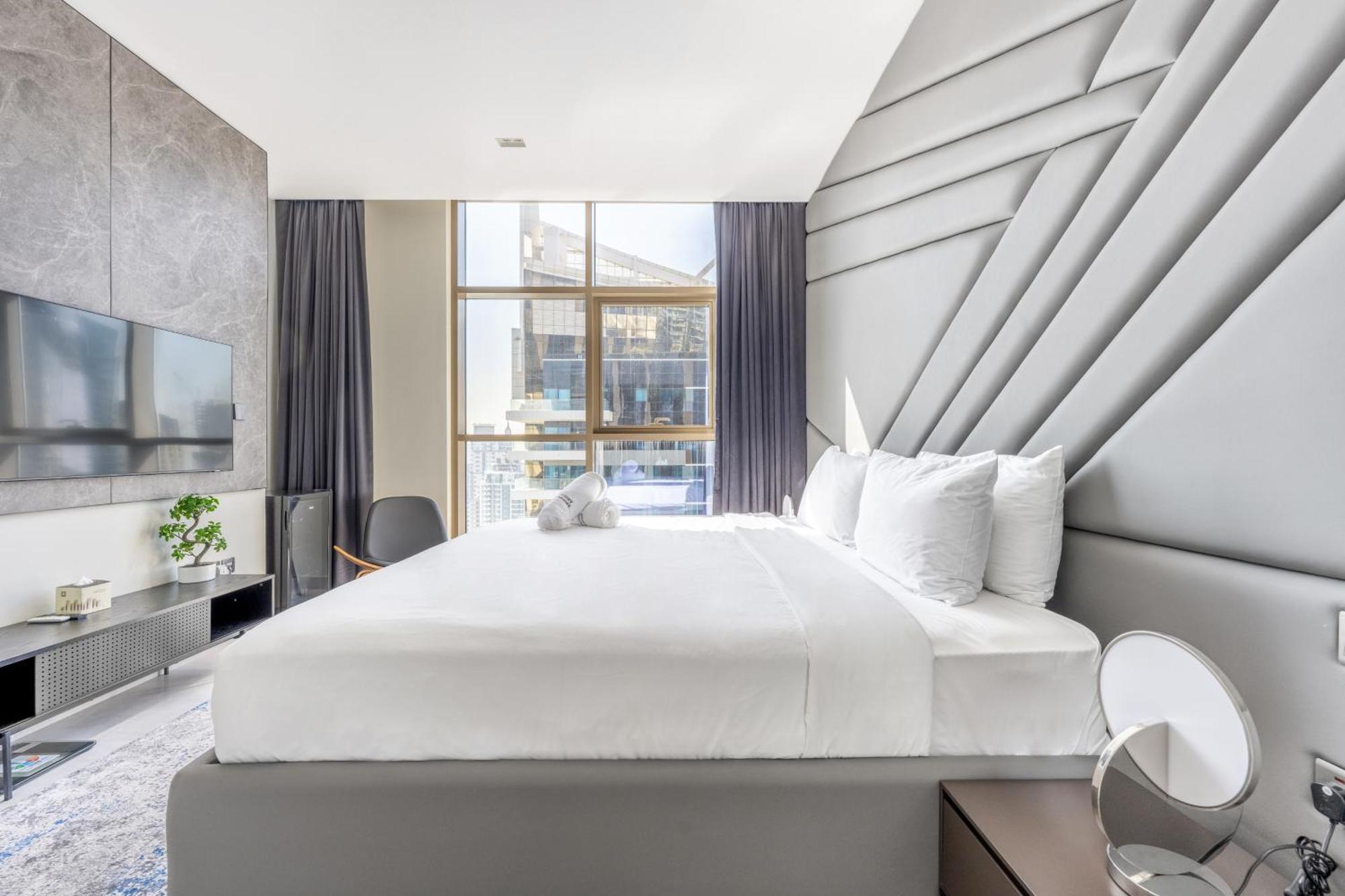 Exclusive Marina - Posh 3br With Stunning Views Apartment *