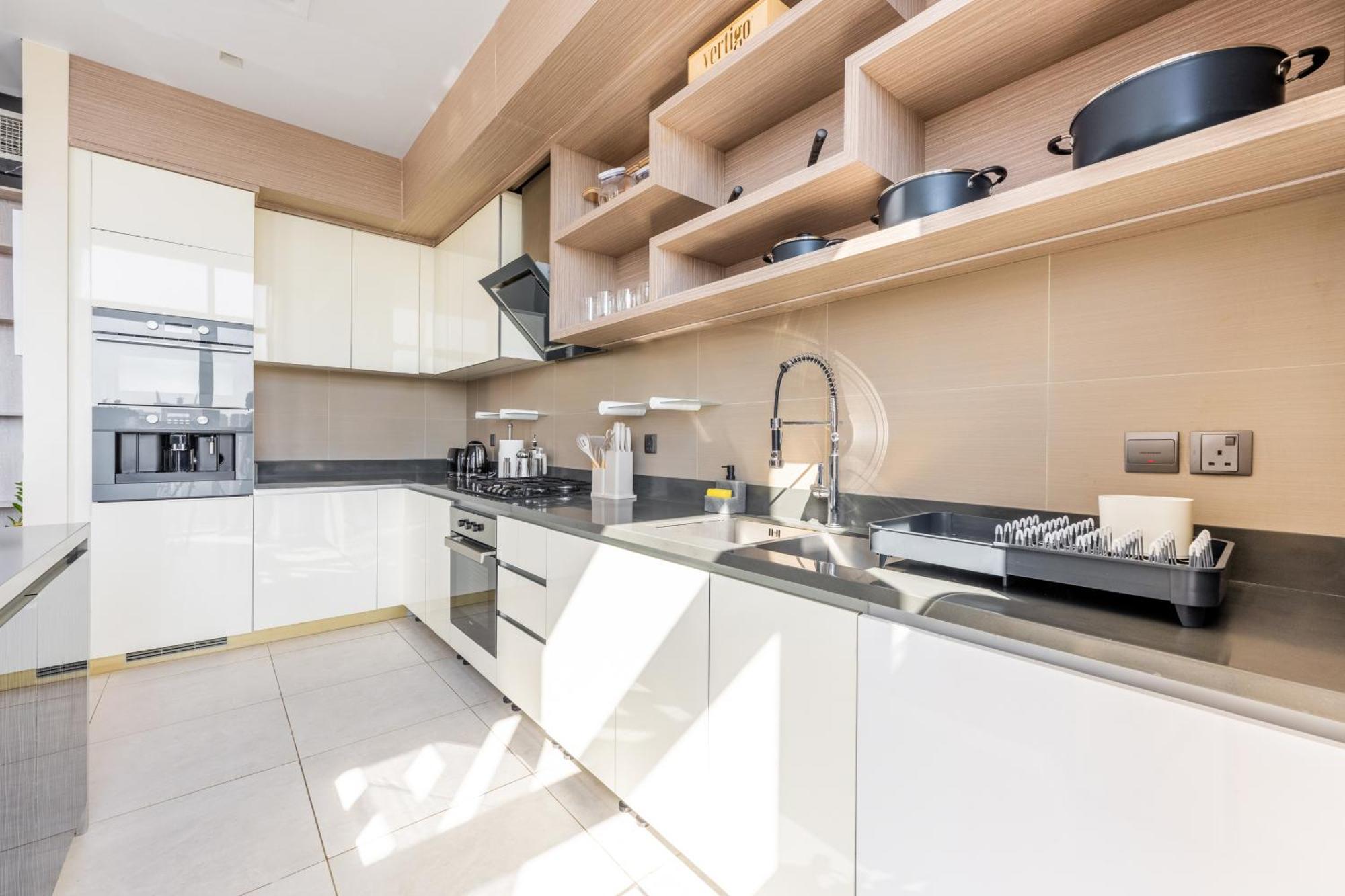 Apartment Exclusive Marina - Posh 3br With Stunning Views Dubai