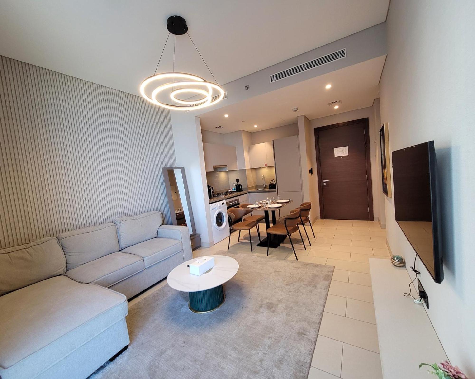 Modern Fully Furnished 1br Creek Vista Reserve Dubai