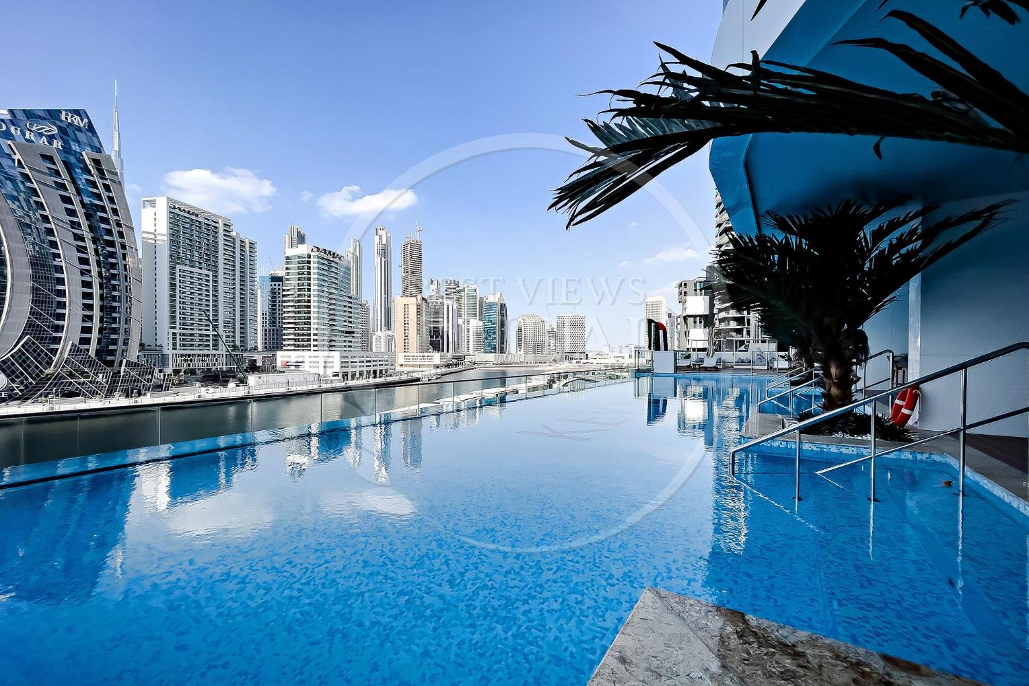 Apartment Luxury 2bdr In Business Bay *