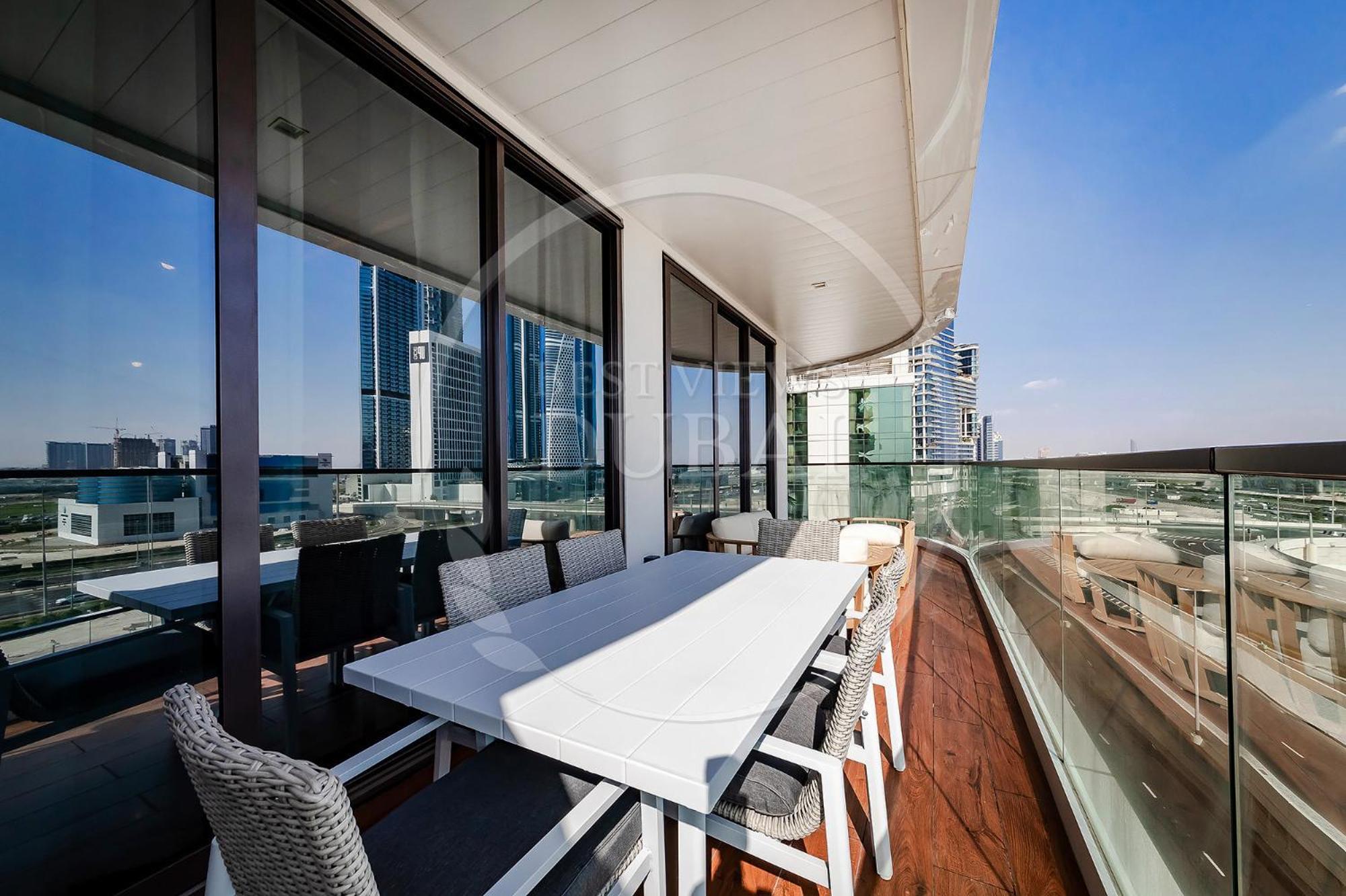 Luxury 2bdr In Business Bay Dubai