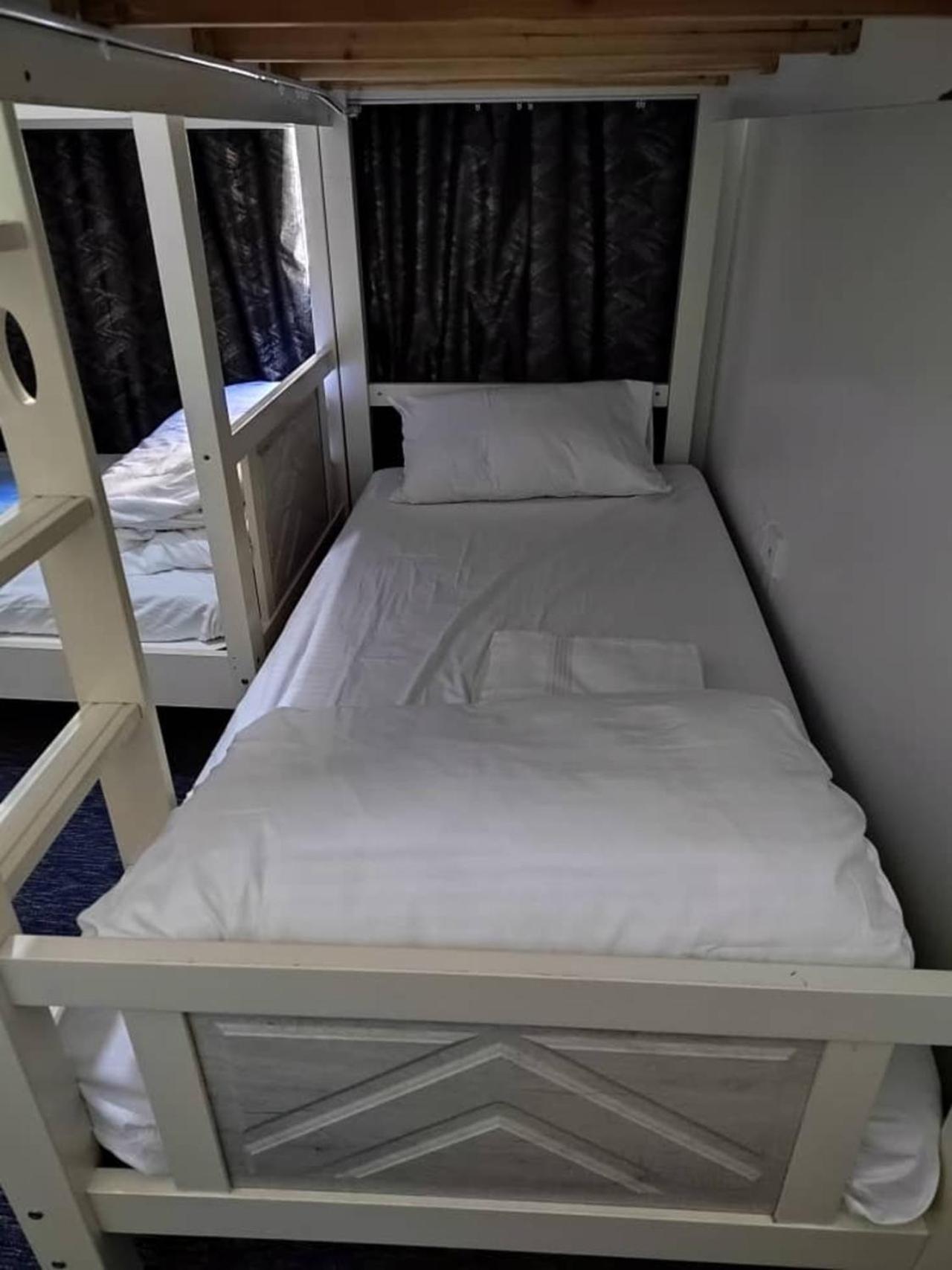Hostel Gulf - Uae *