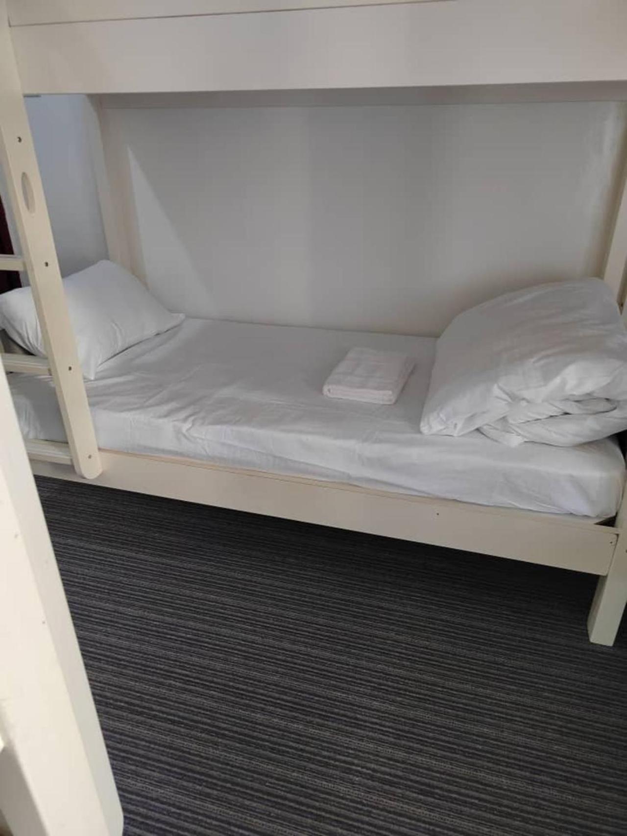 Hostel Gulf - Uae *