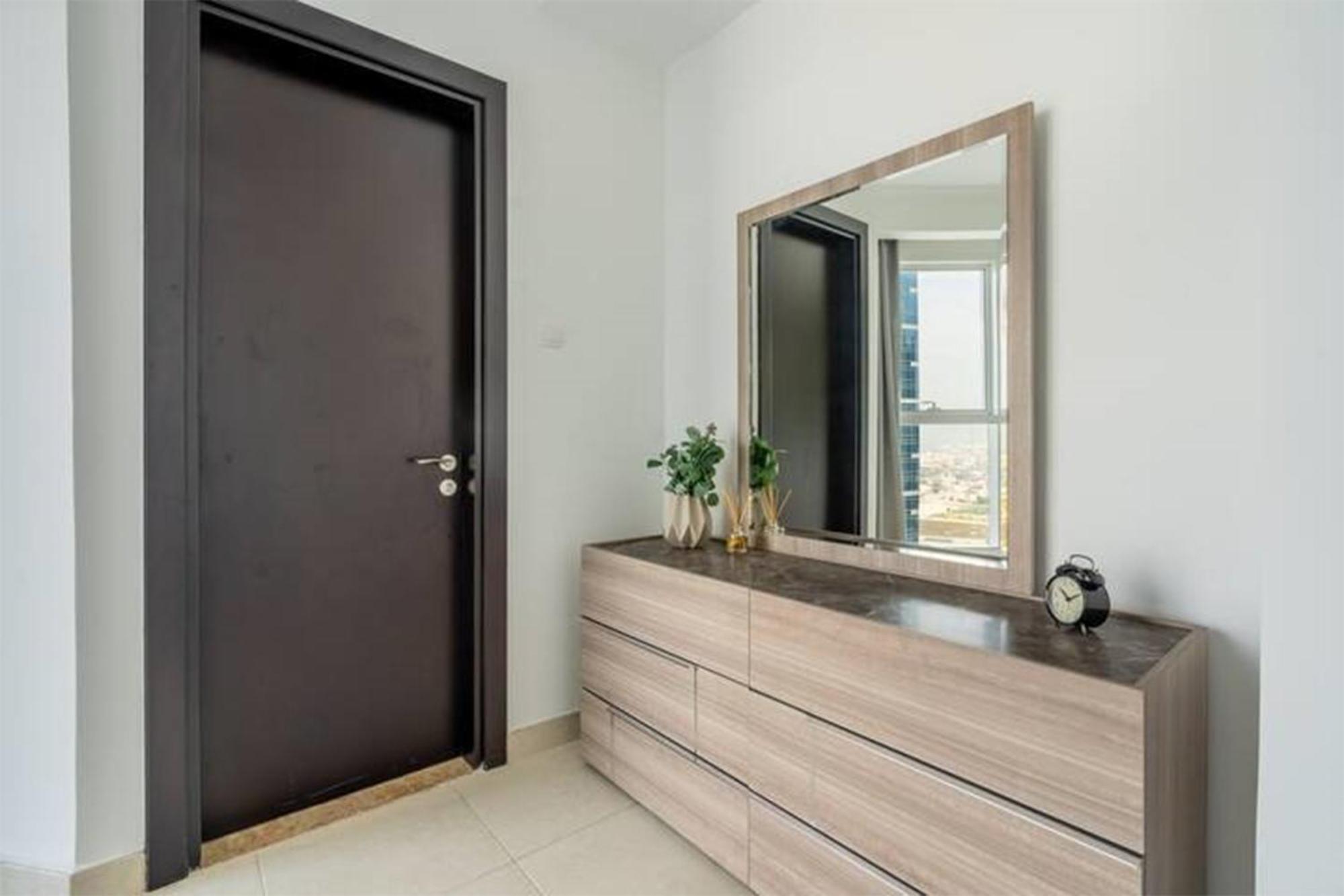 Beautiful 1br On High Floor With Partial Sea View Dubai