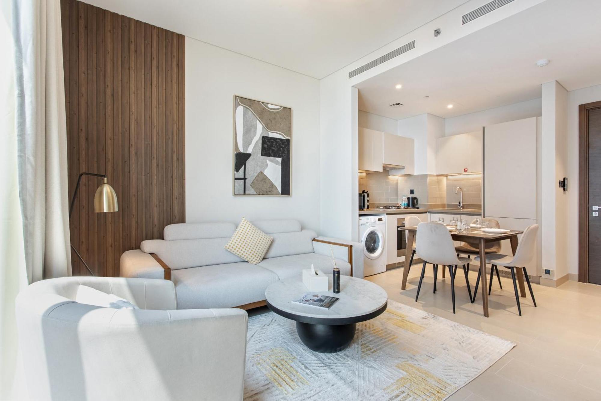 By Latinem Luxury 1br Cv A2710 Near Downtown