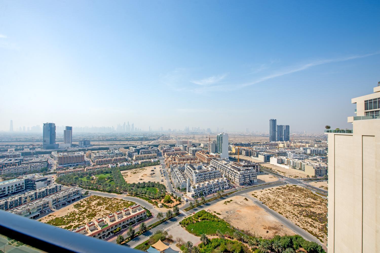On 26th Floor & Beautiful Views Apartment