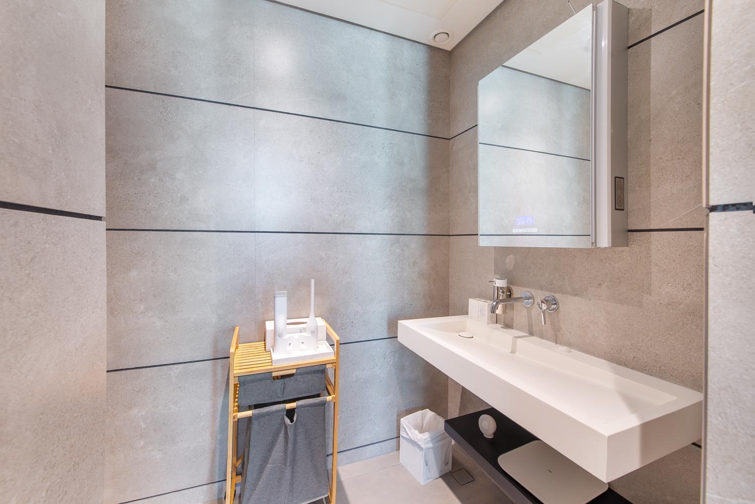 Beautiful, Stylish And Peaceful 1bd In Jvc *
