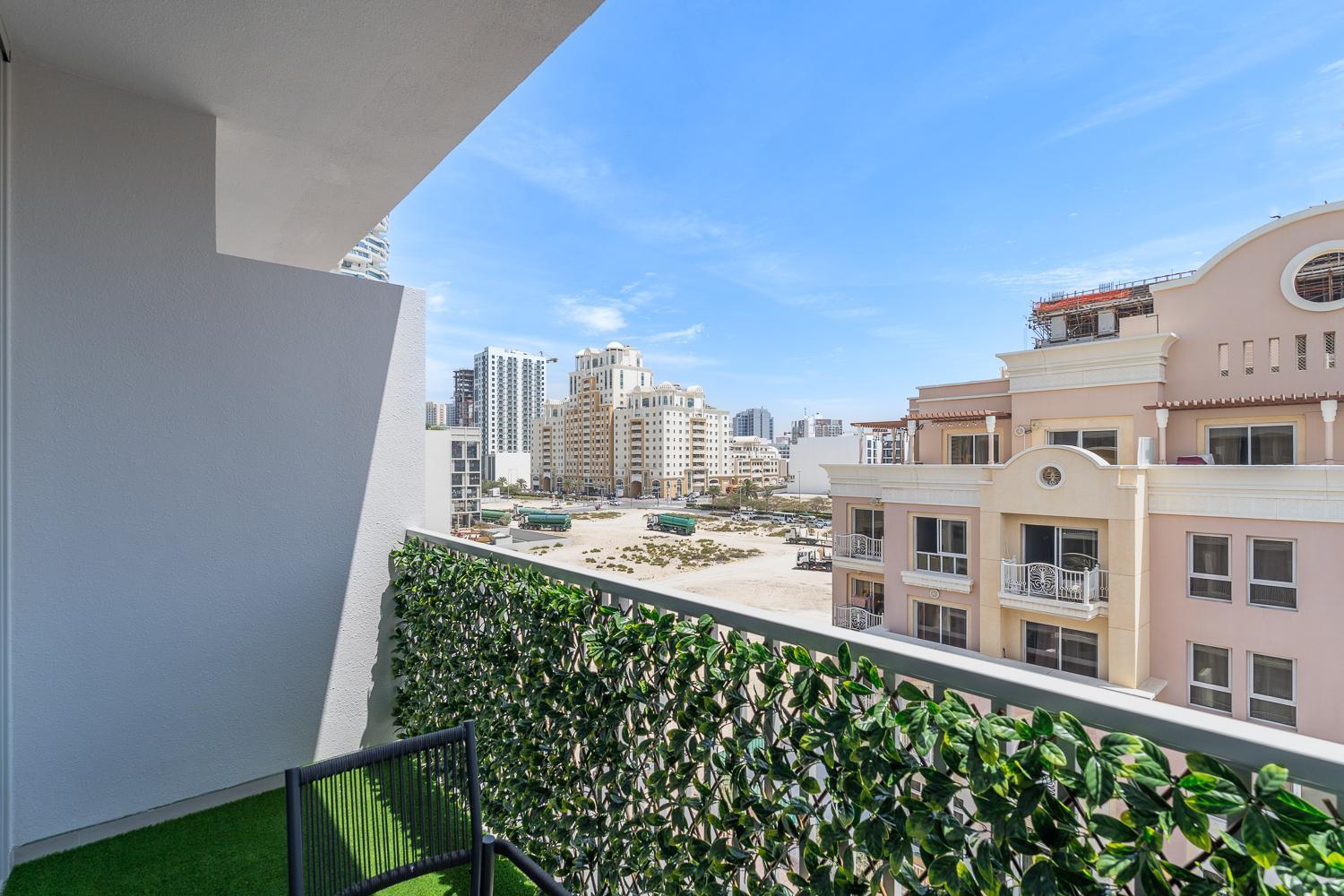 Apartment Brand New Vibrant In Jvc Dubai