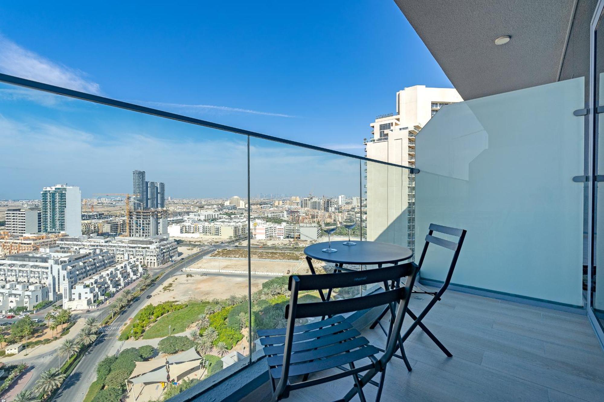 Marina & Downtown Views In Modern - Jvc *