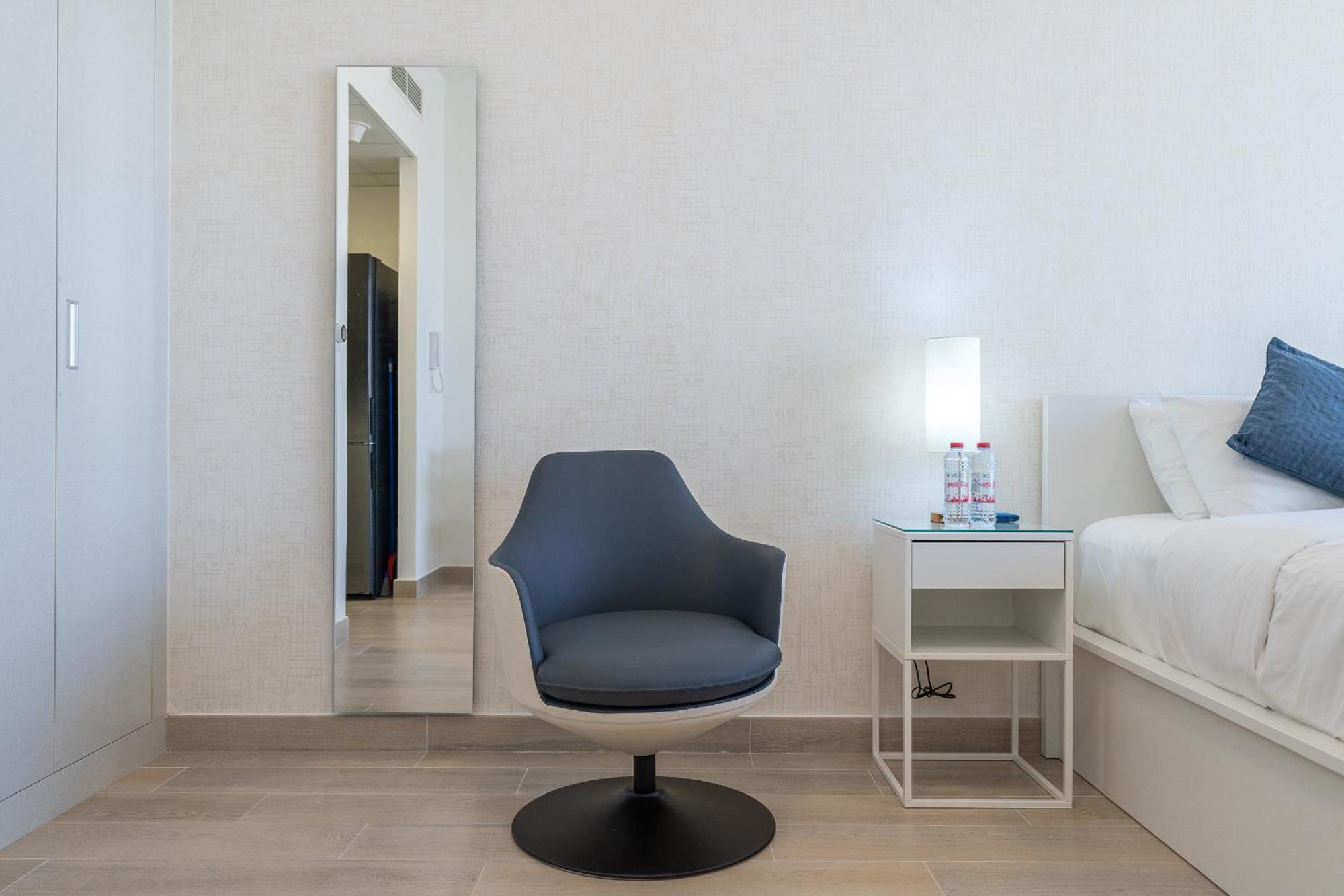 Marina & Downtown Views In Modern - Jvc Apartment