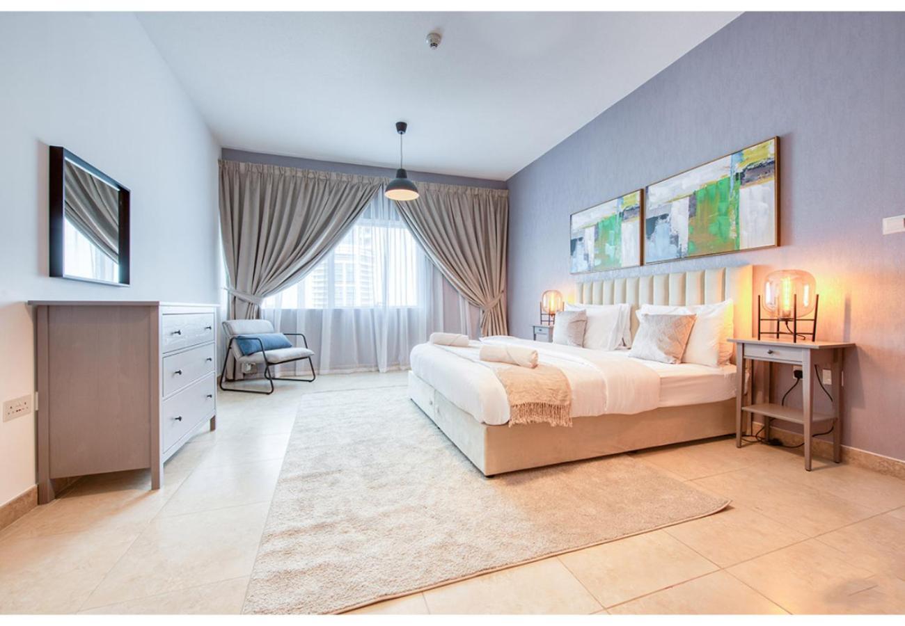 Luxury 1 Bedroom At Mag218 Marina By Pk Holidays Apartment Dubai