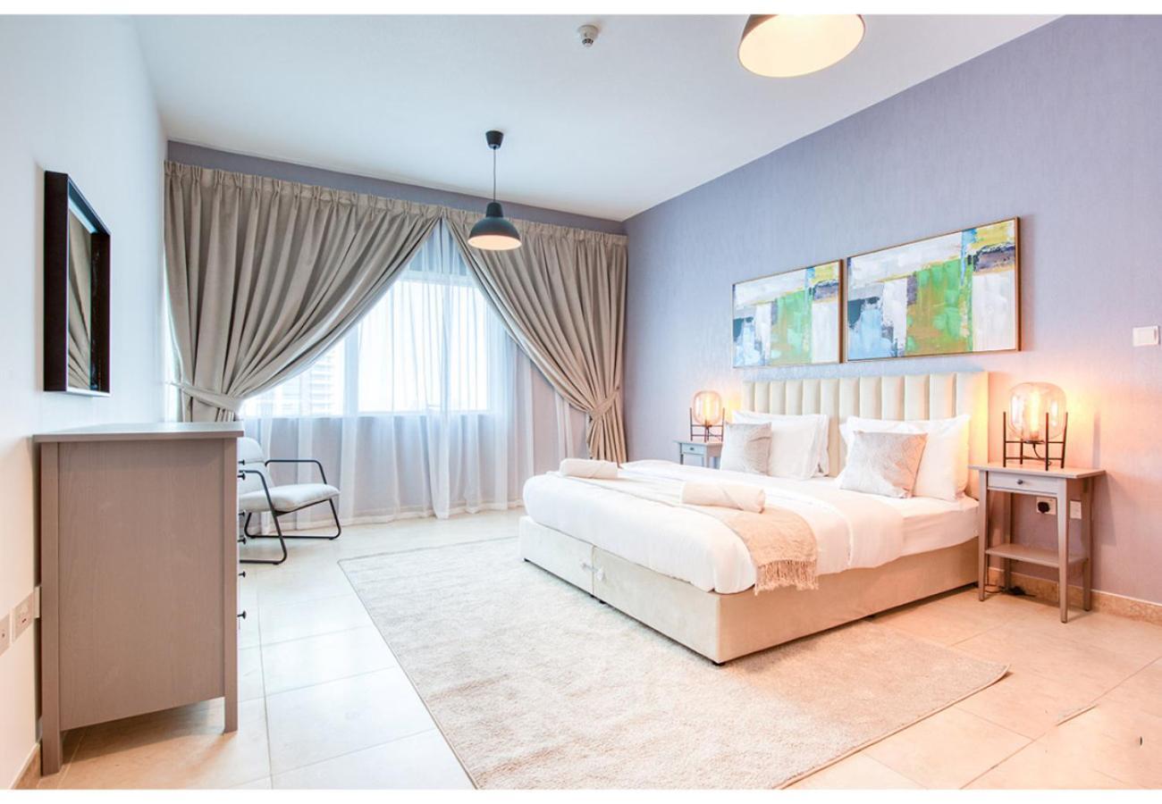 Apartment Luxury 1 Bedroom At Mag218 Marina By Pk Holidays Dubai