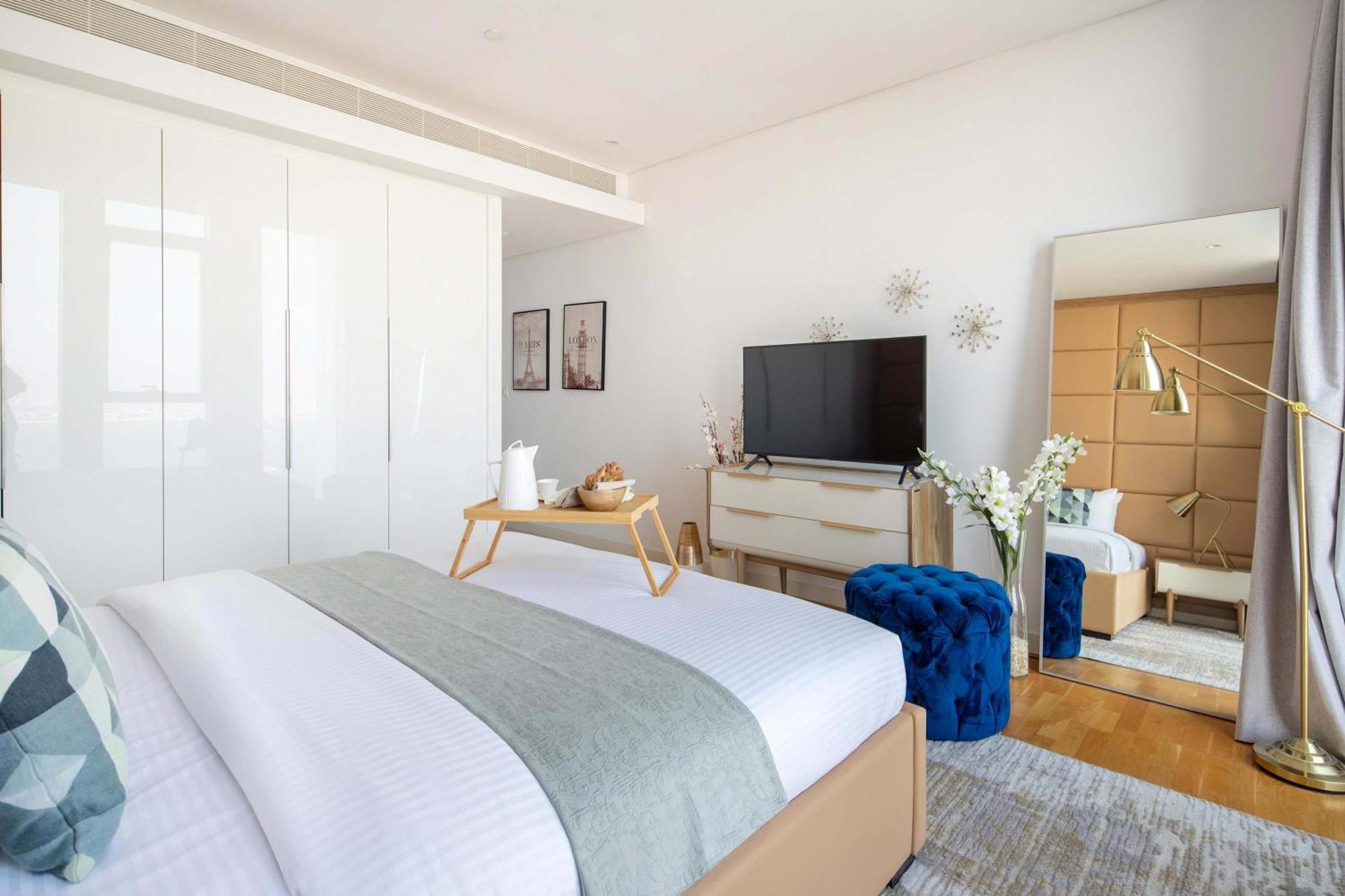 Frank Porter - Bluewaters Residences 7 Apartment Dubai
