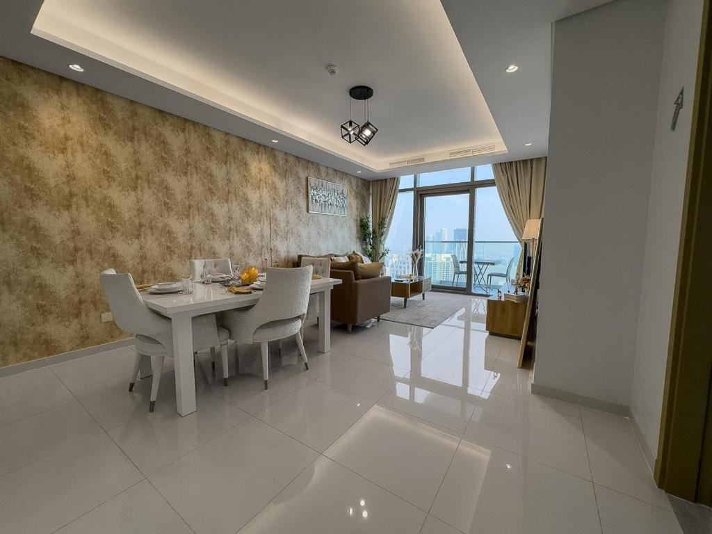 Spectacular Views On High Floor With Infinity Pool