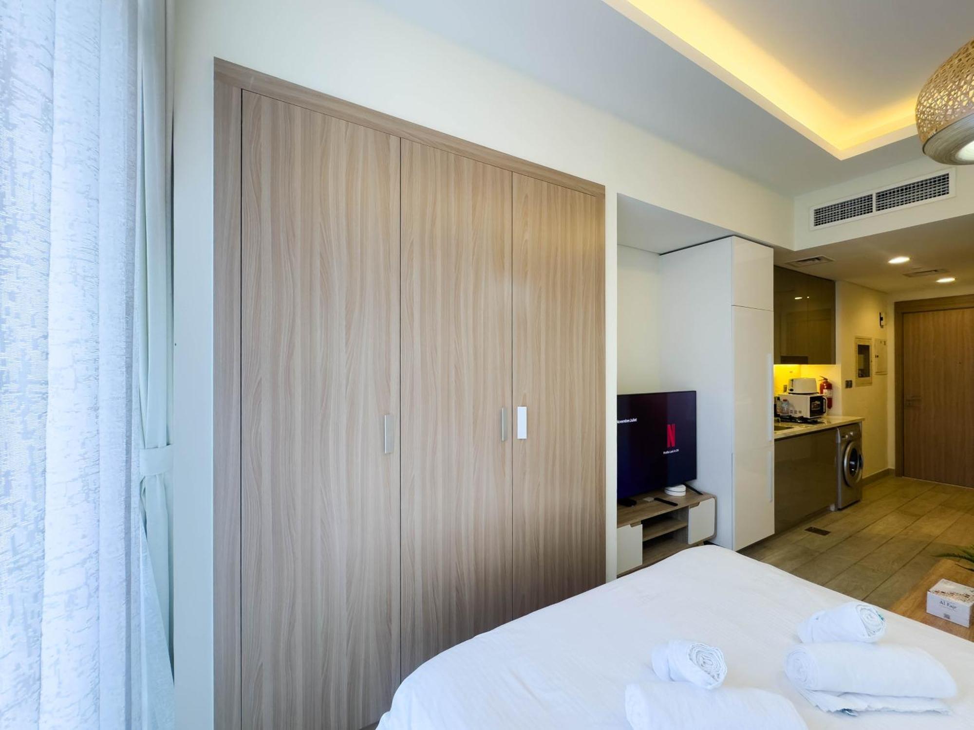 Cozy Near Downtown Apartment Dubai