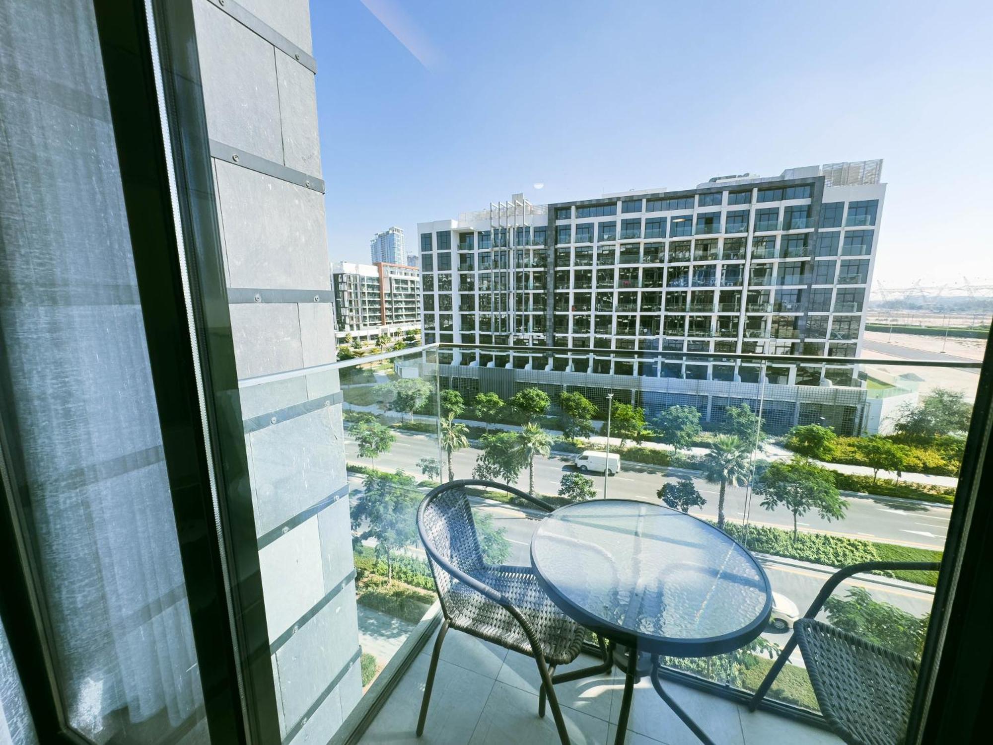 Cozy Near Downtown * Dubai