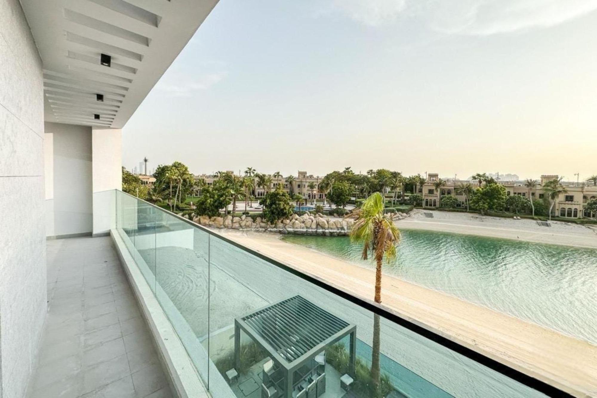 World Class Luxurious 8 Bdr - In Palm Jumeriah
