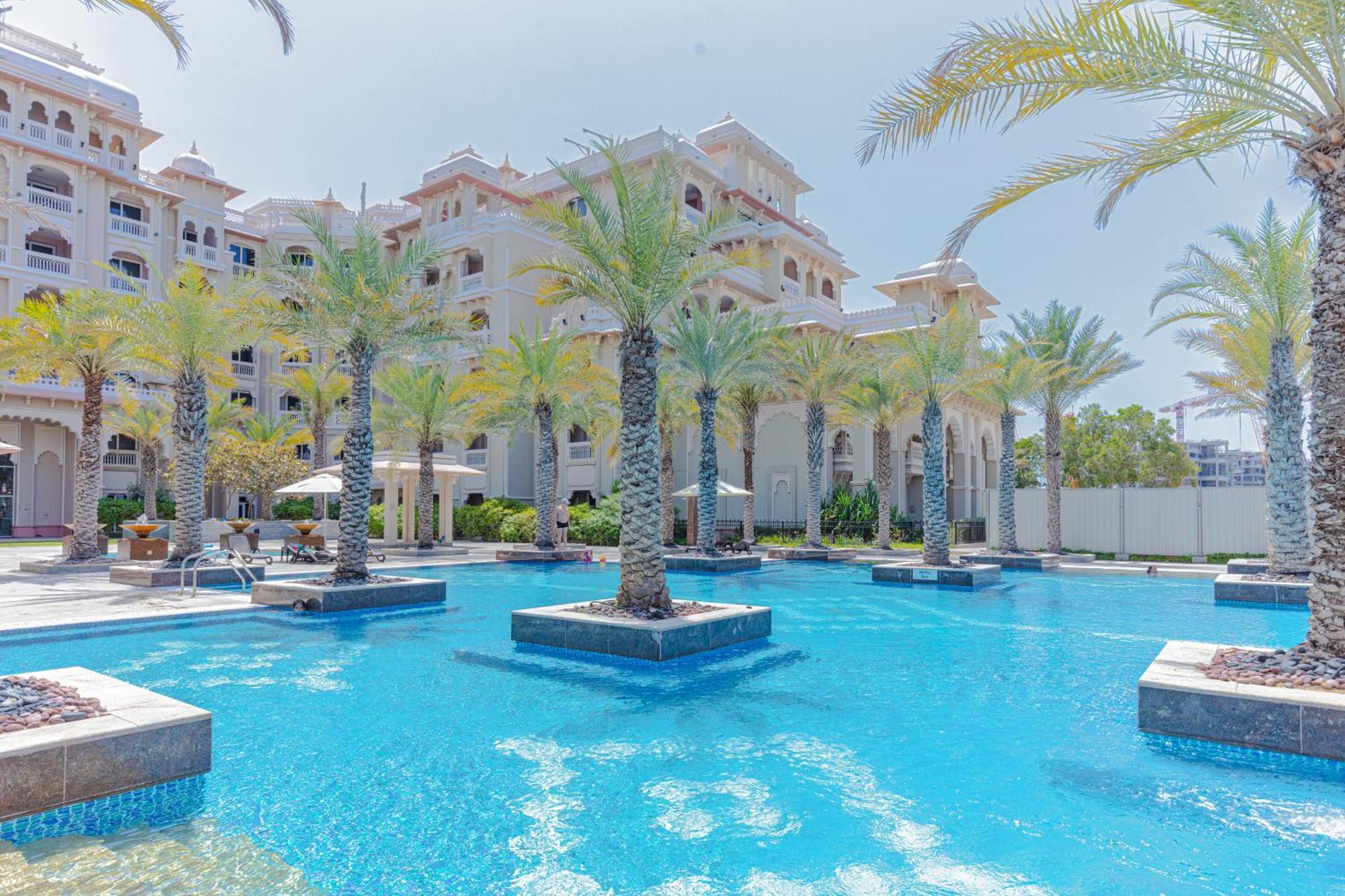 Spacious New 2 Bdr, Pool And Access Apartment
