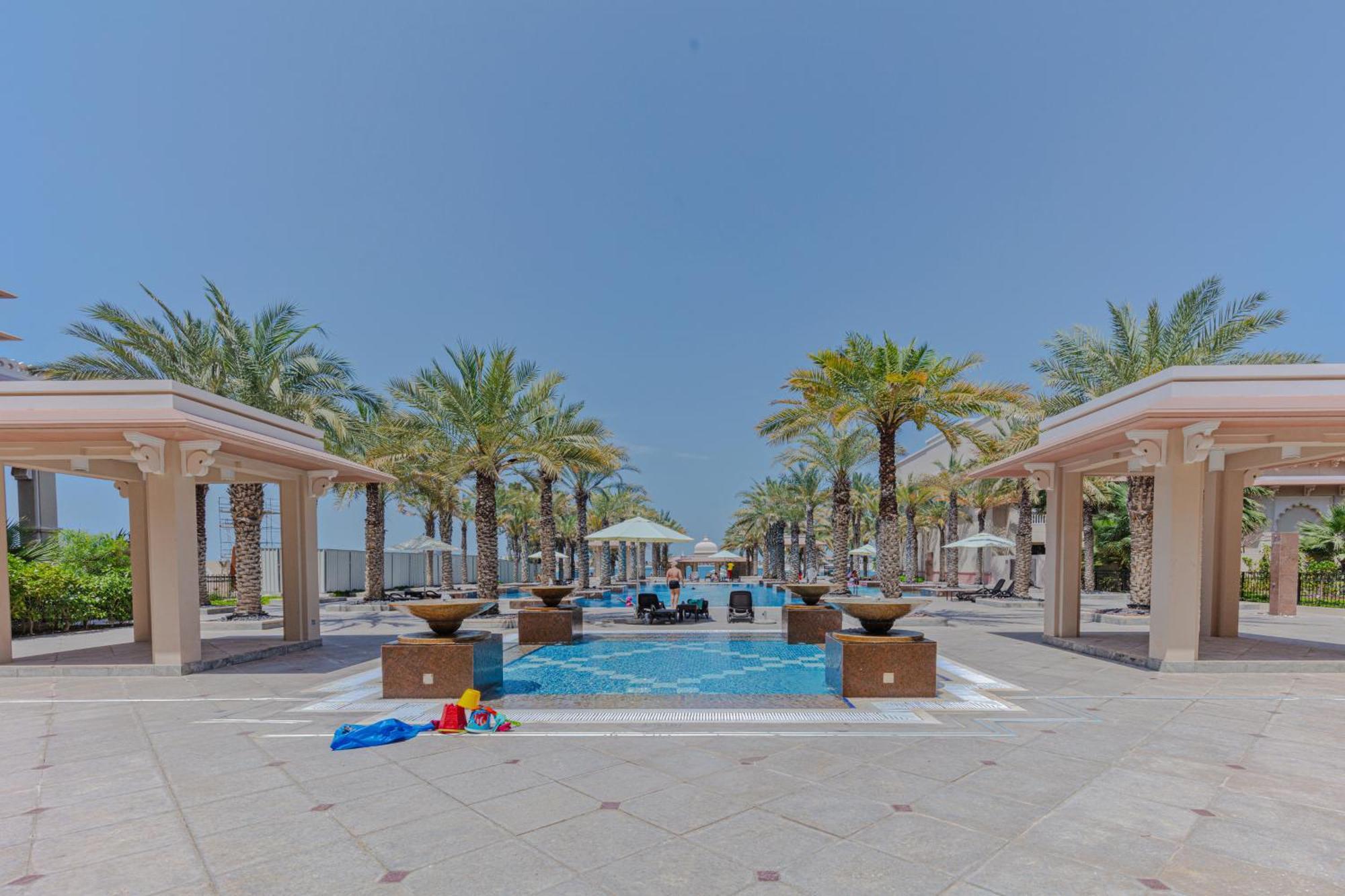 Spacious New 2 Bdr, Pool And Access * Dubai