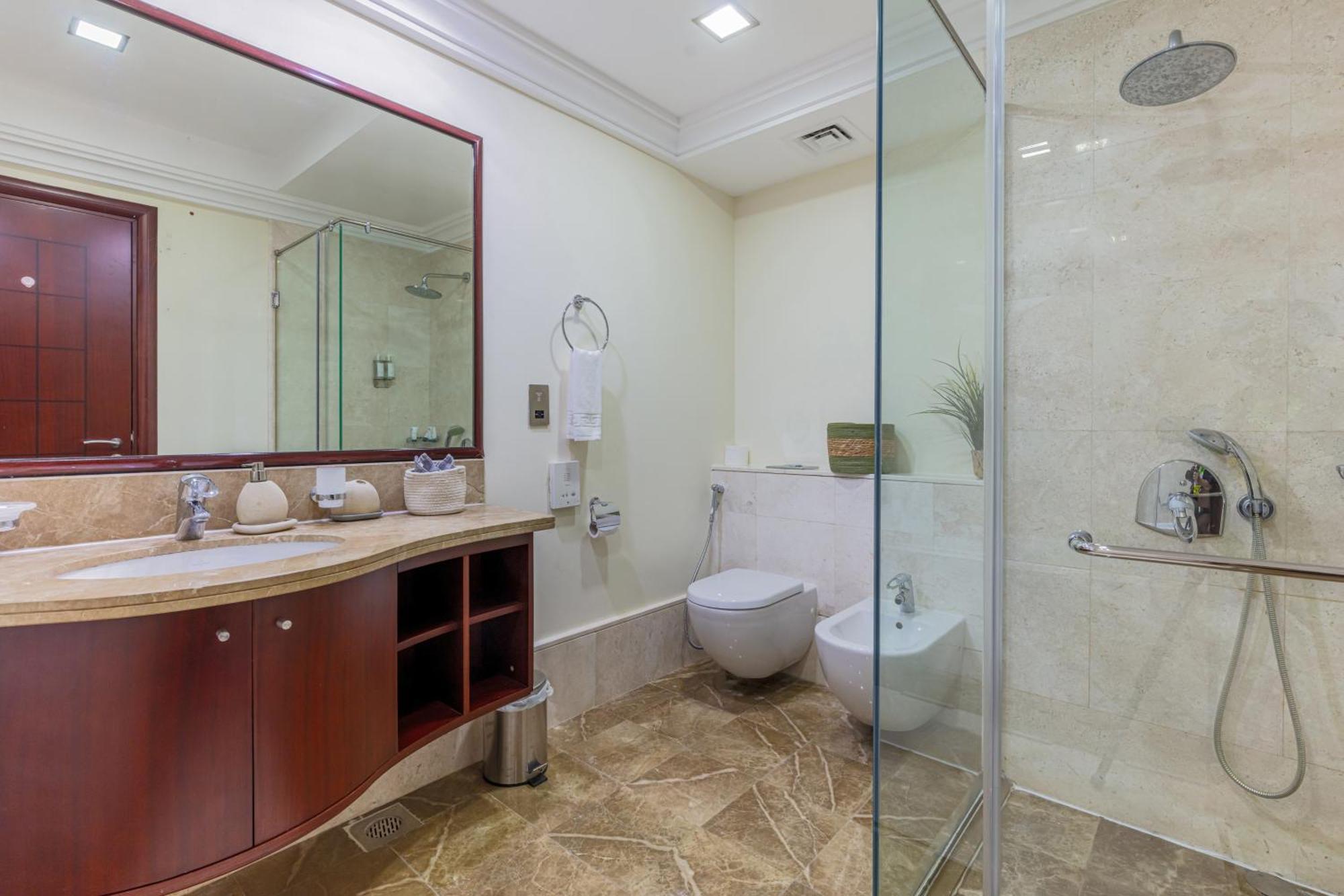 Spacious New 2 Bdr, Pool And Access Apartment Dubai