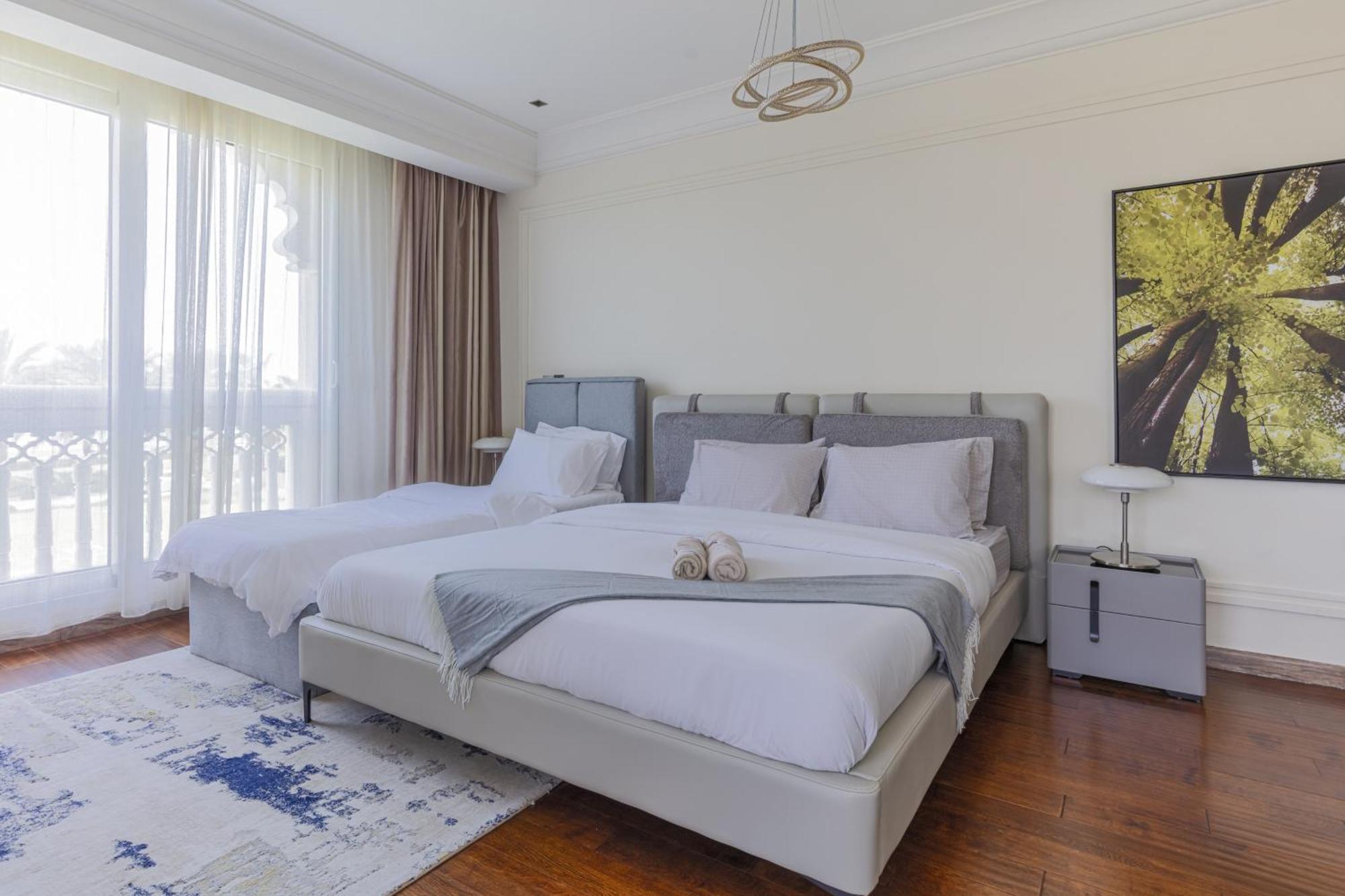 Spacious New 2 Bdr, Pool And Access Dubai