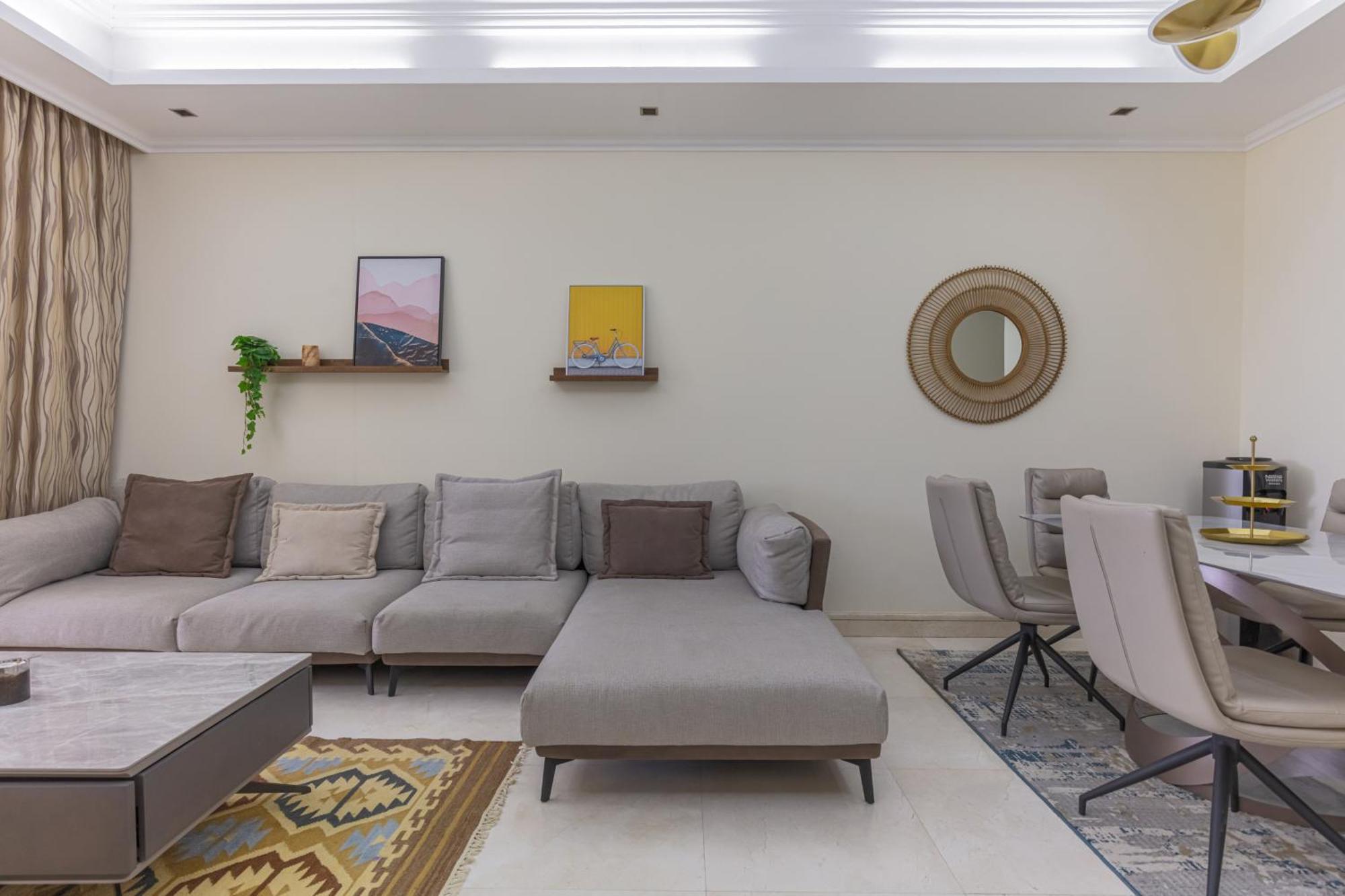 Apartment Spacious New 2 Bdr, Pool And Access