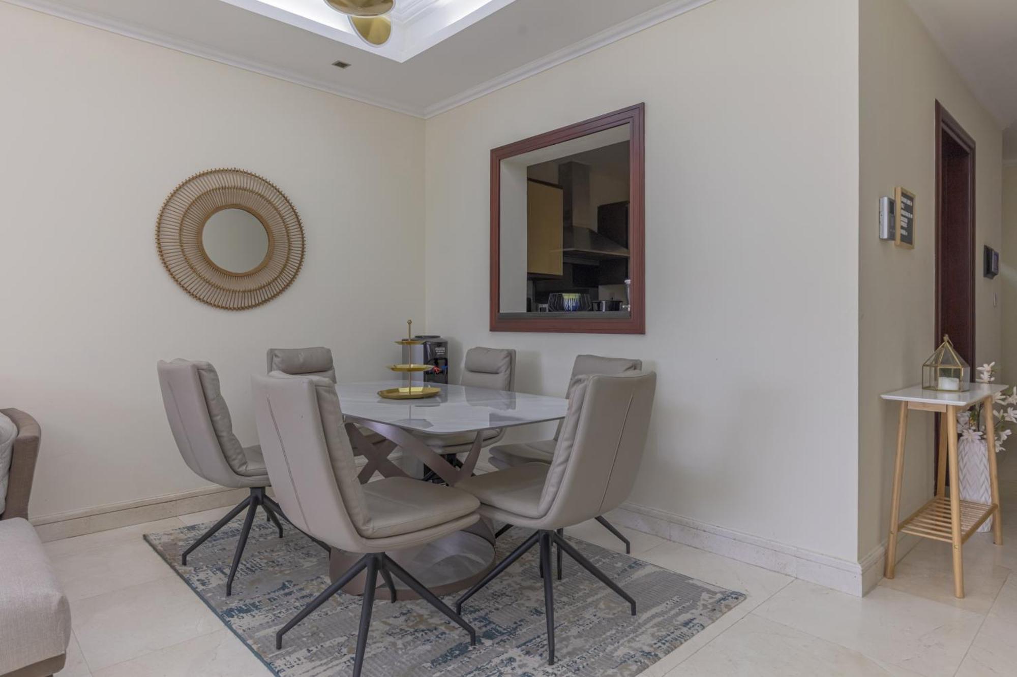Spacious New 2 Bdr, Pool And Access Apartment