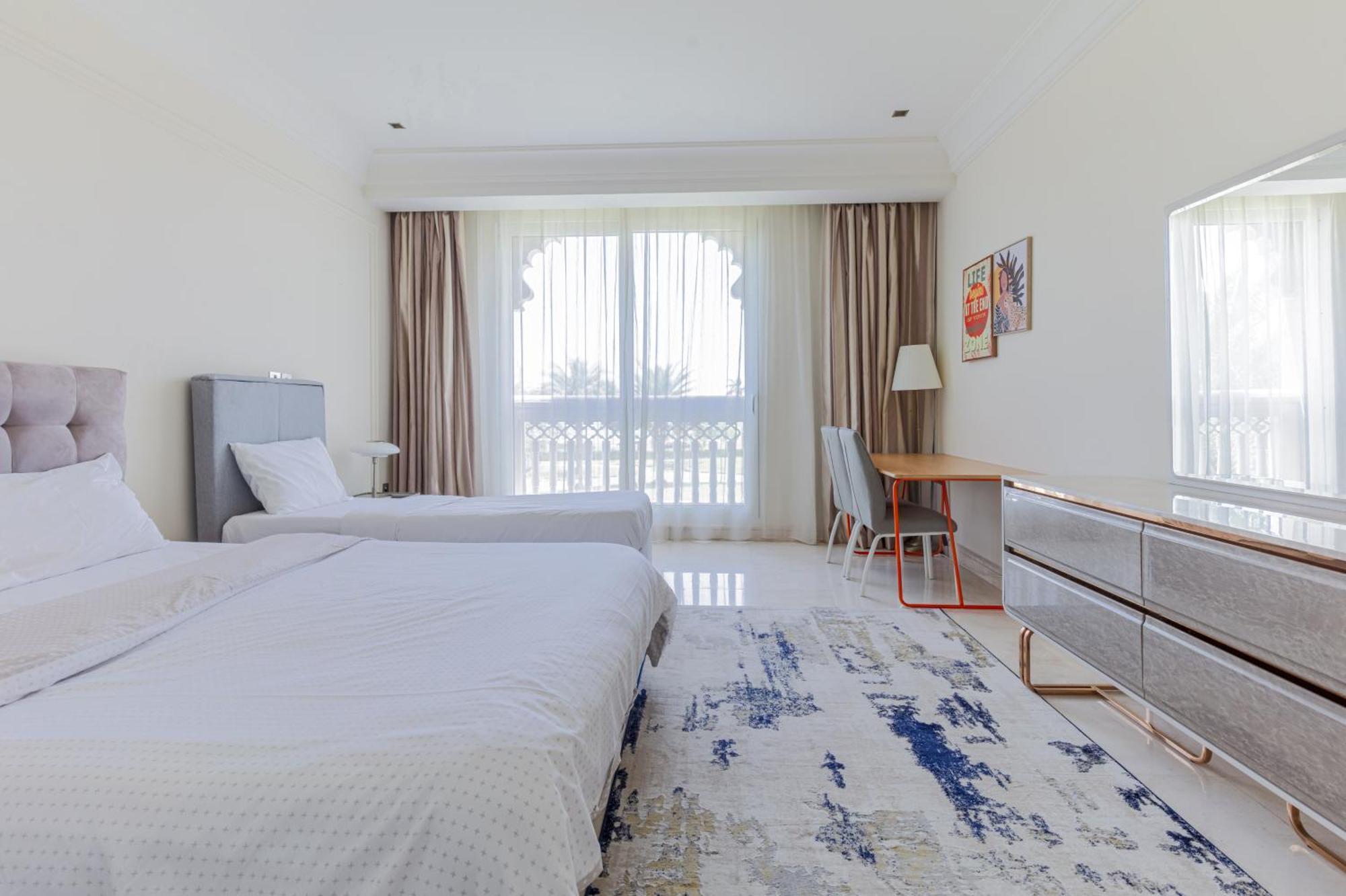 Spacious New 2 Bdr, Pool And Access * Dubai