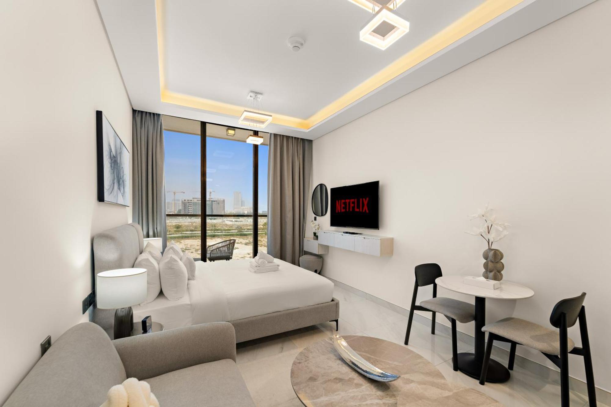 Apartment Modern With Pool, Gym, Mini Golf, Playground *