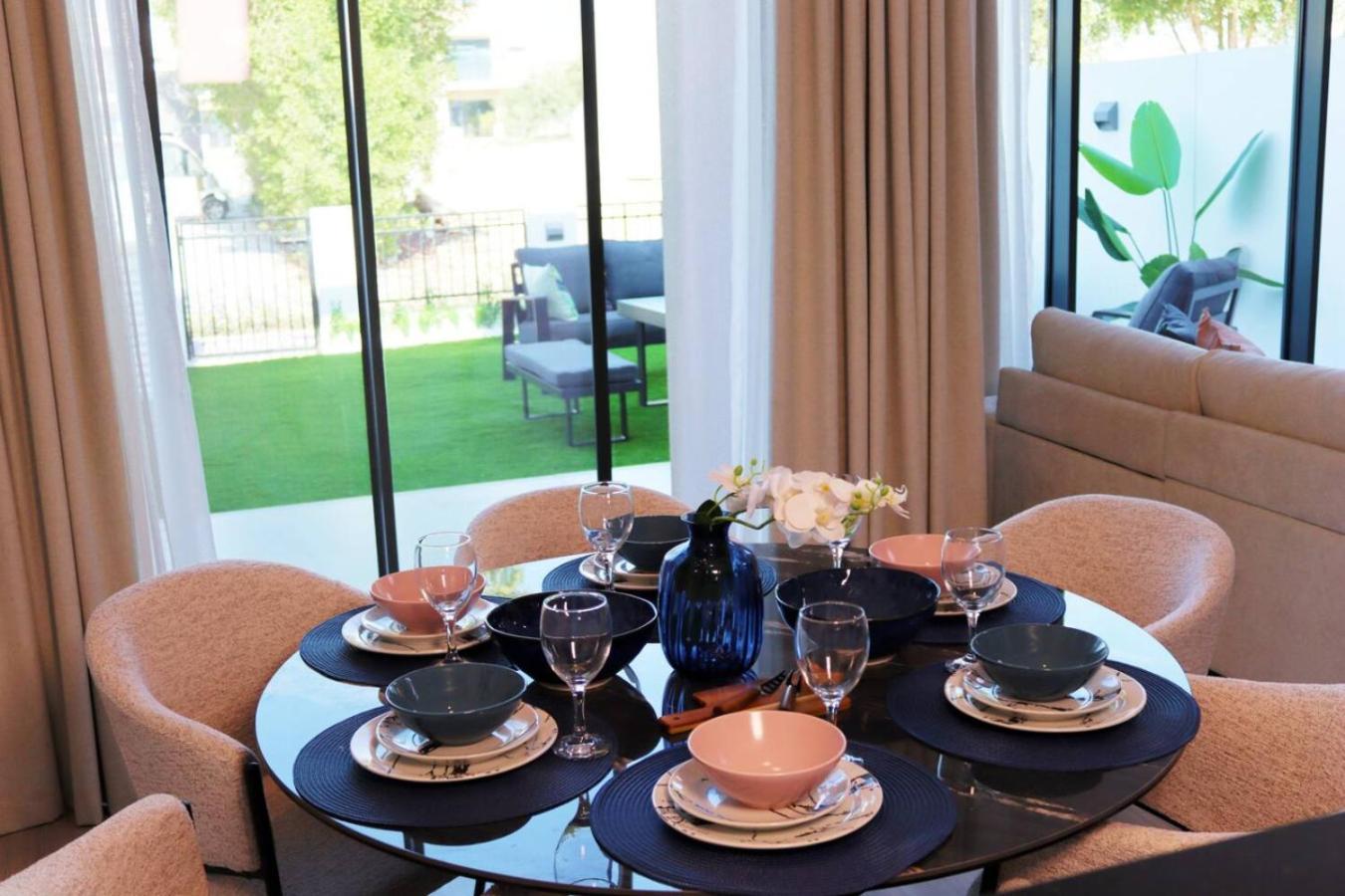 Villa 3br With Private Garden In Calero Damac Hills By Vibel Dubai