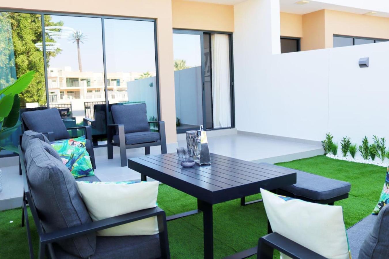 3br With Private Garden In Calero Damac Hills By Vibel