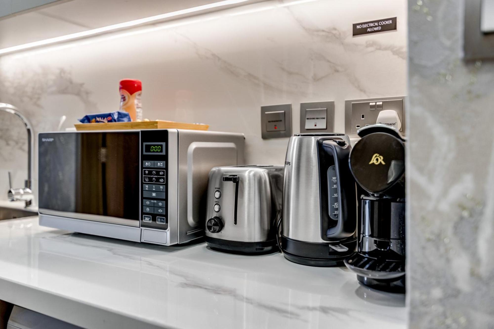 Apartment Globalstay Azizi Riviera 48
