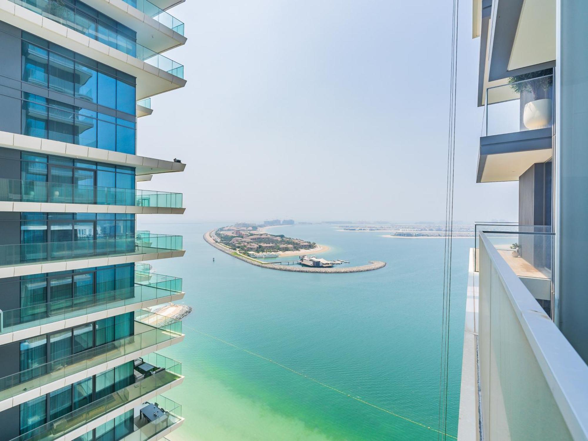 Apartment Seabreeze Escape-serene 2br -private Access *