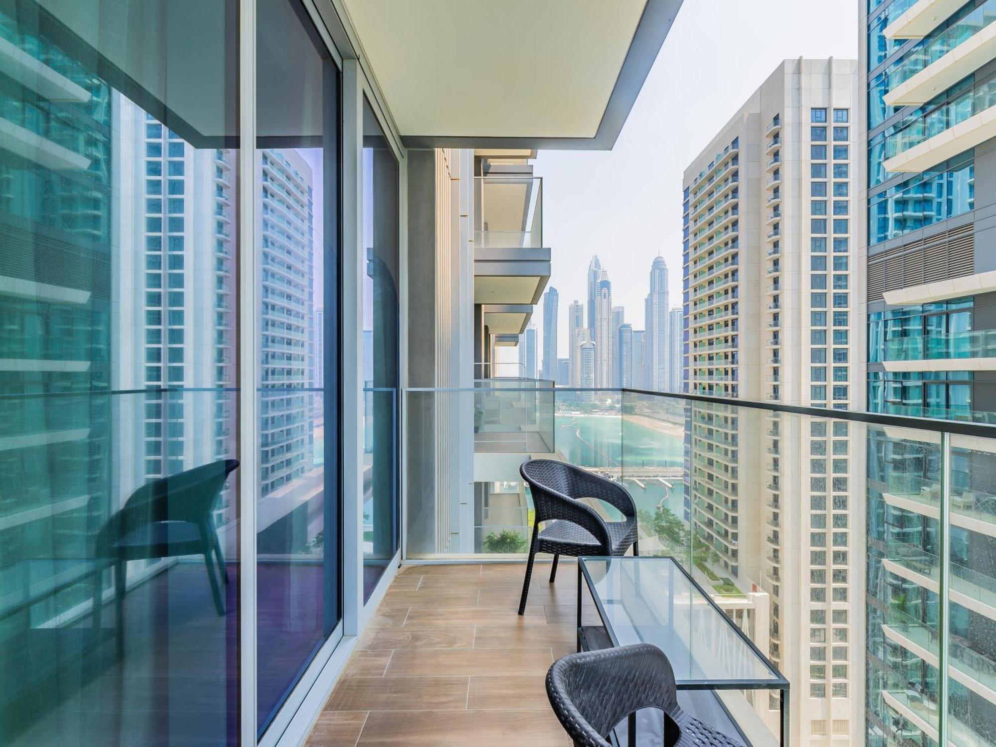 Apartment Seabreeze Escape-serene 2br -private Access Dubai