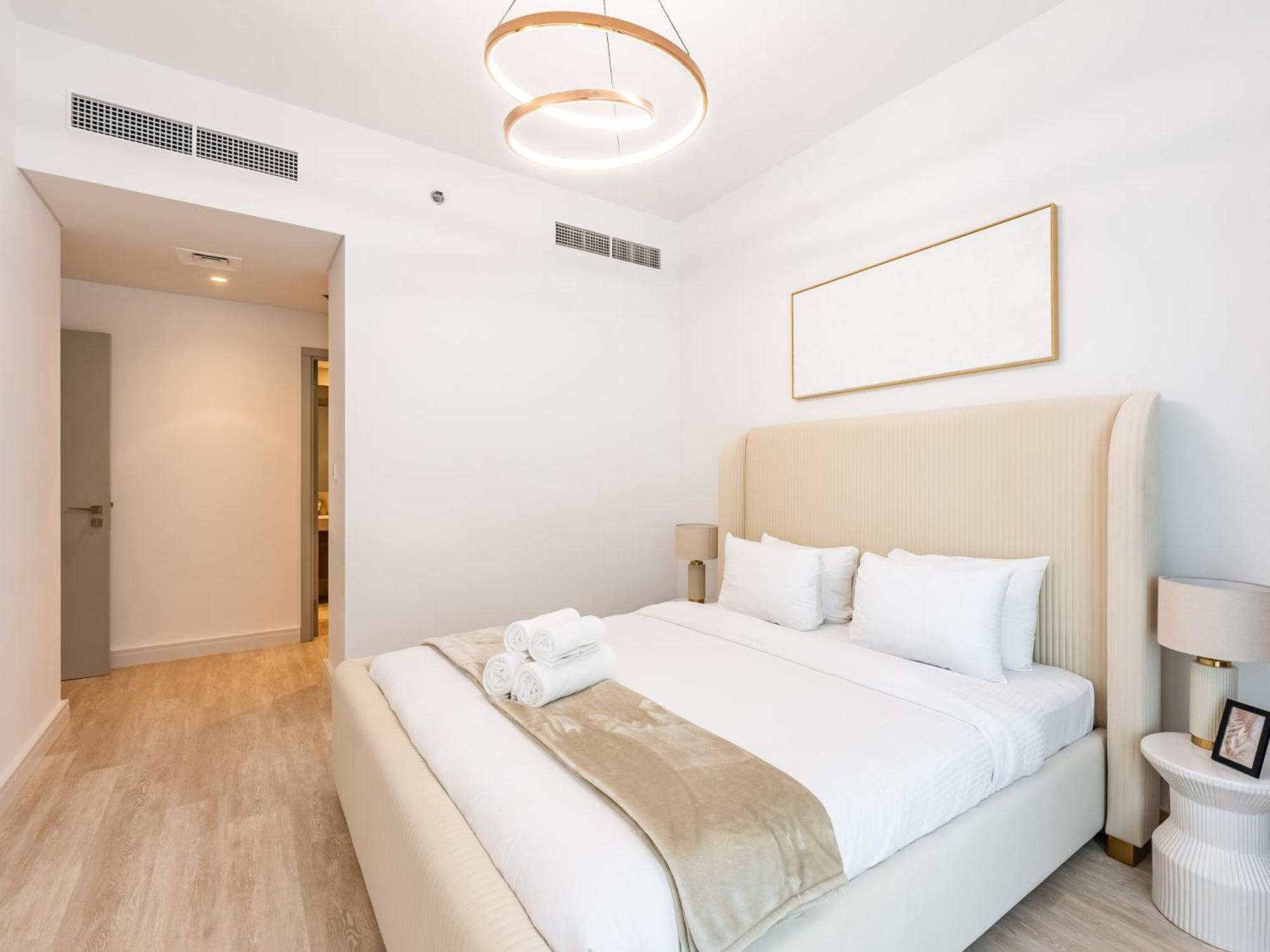 Apartment Seabreeze Escape-serene 2br -private Access
