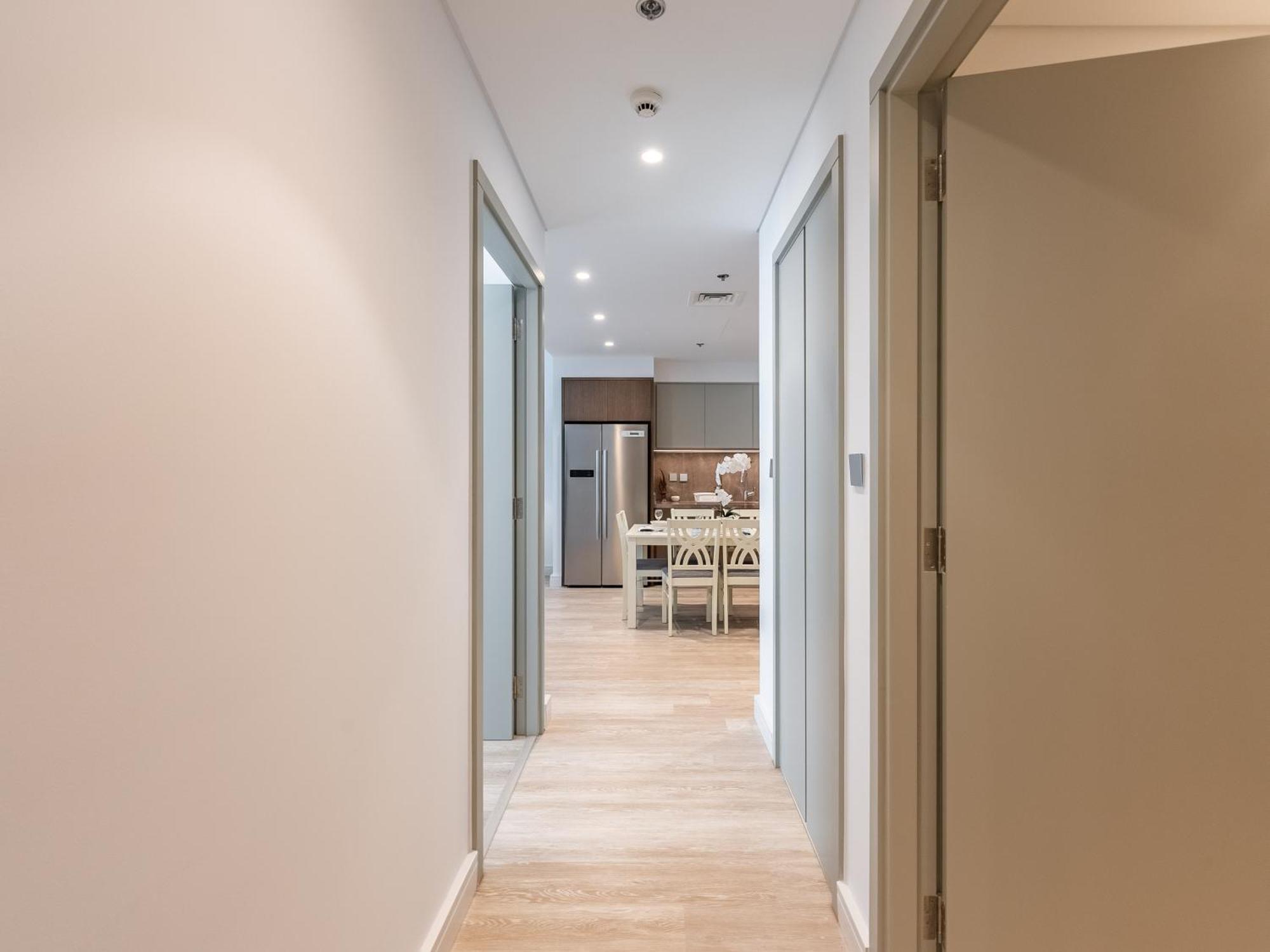 Seabreeze Escape-serene 2br -private Access Apartment Dubai