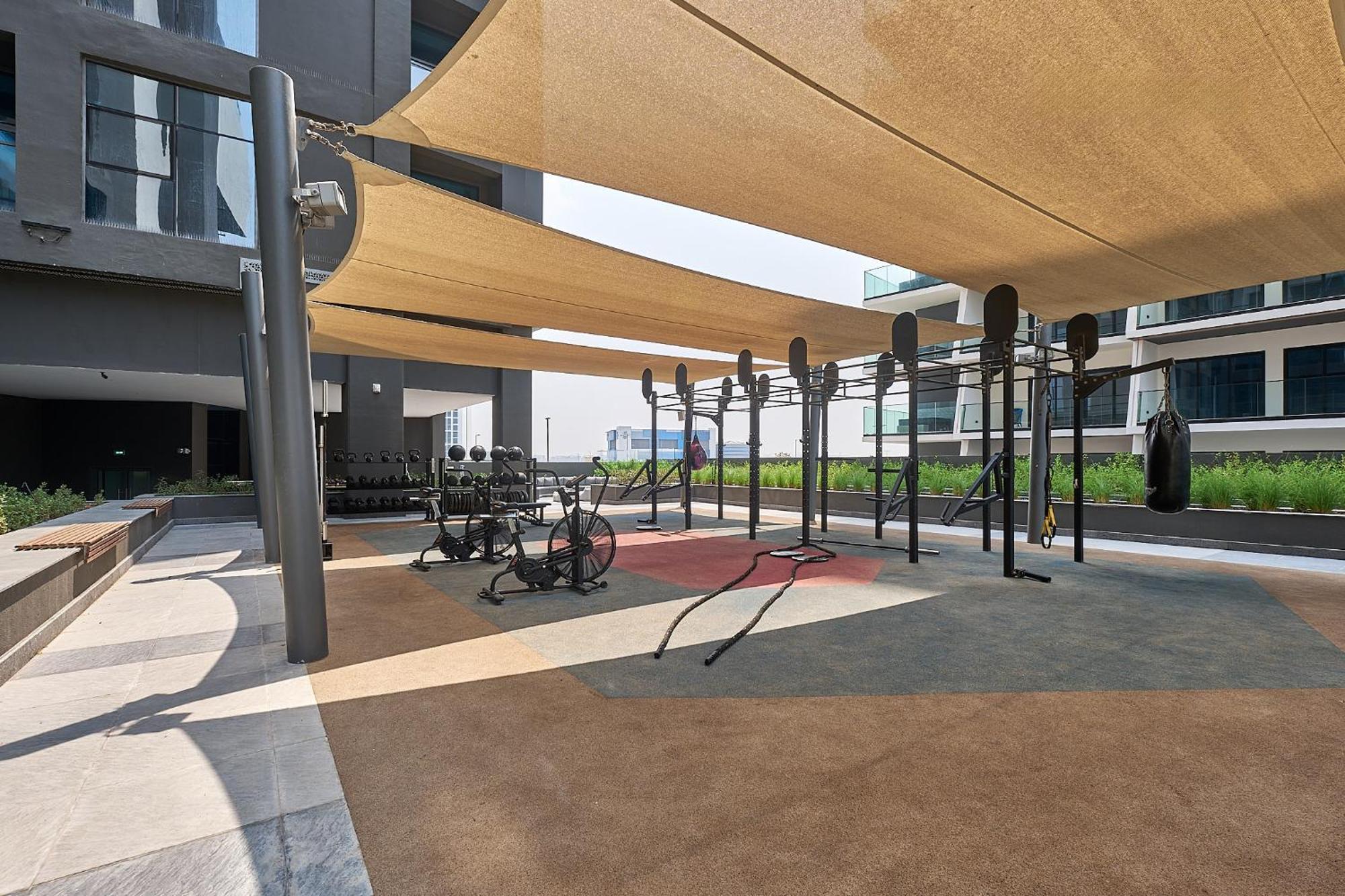 Revved Up In 15 Northside With Pool And Gym Apartment Dubai
