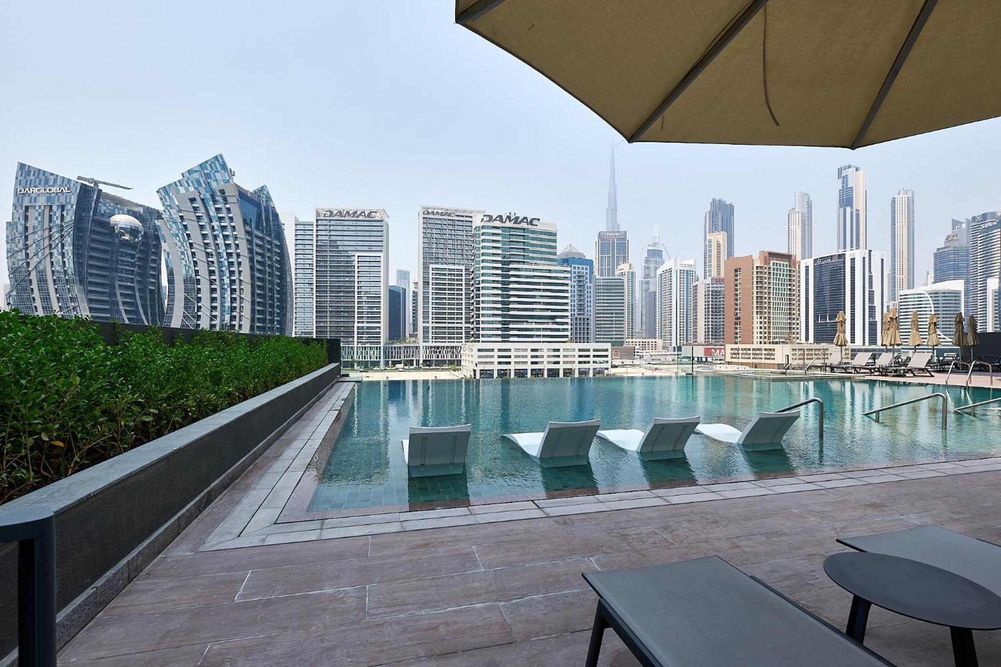 Revved Up In 15 Northside With Pool And Gym Dubai