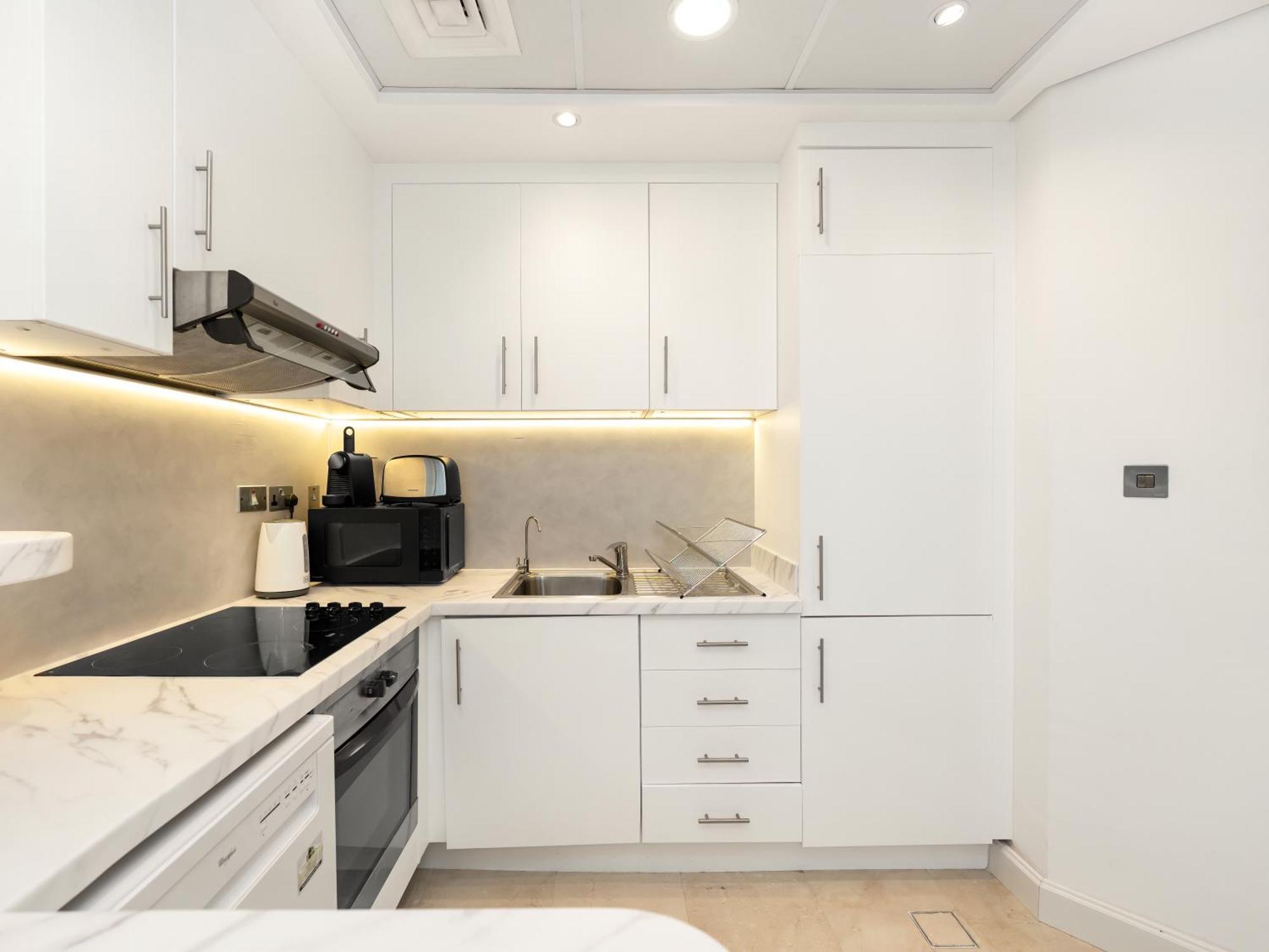 Gorgeous 2br-flat Near Mall & Burj Khalifa *