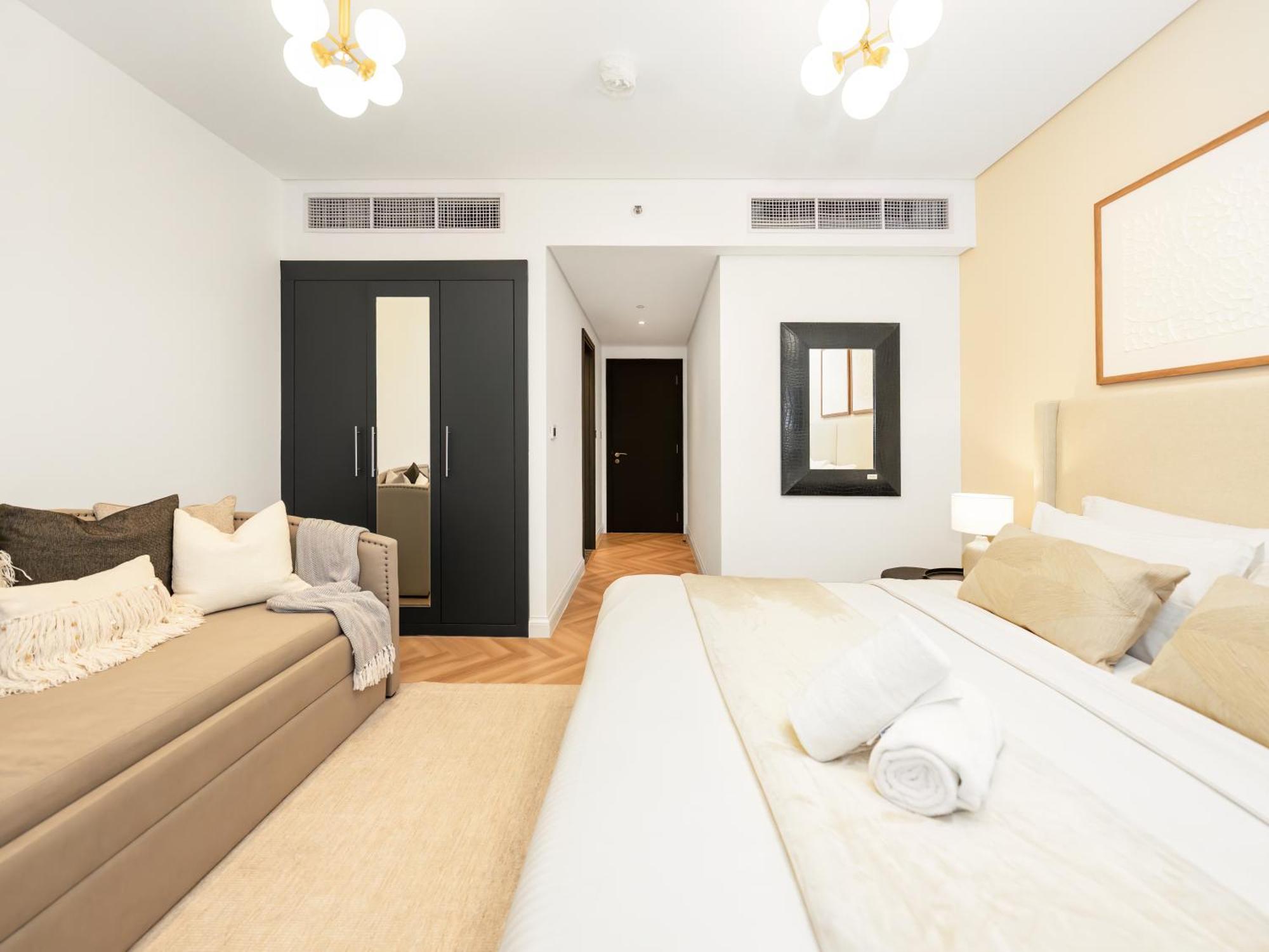 Gorgeous 2br-flat Near Mall & Burj Khalifa