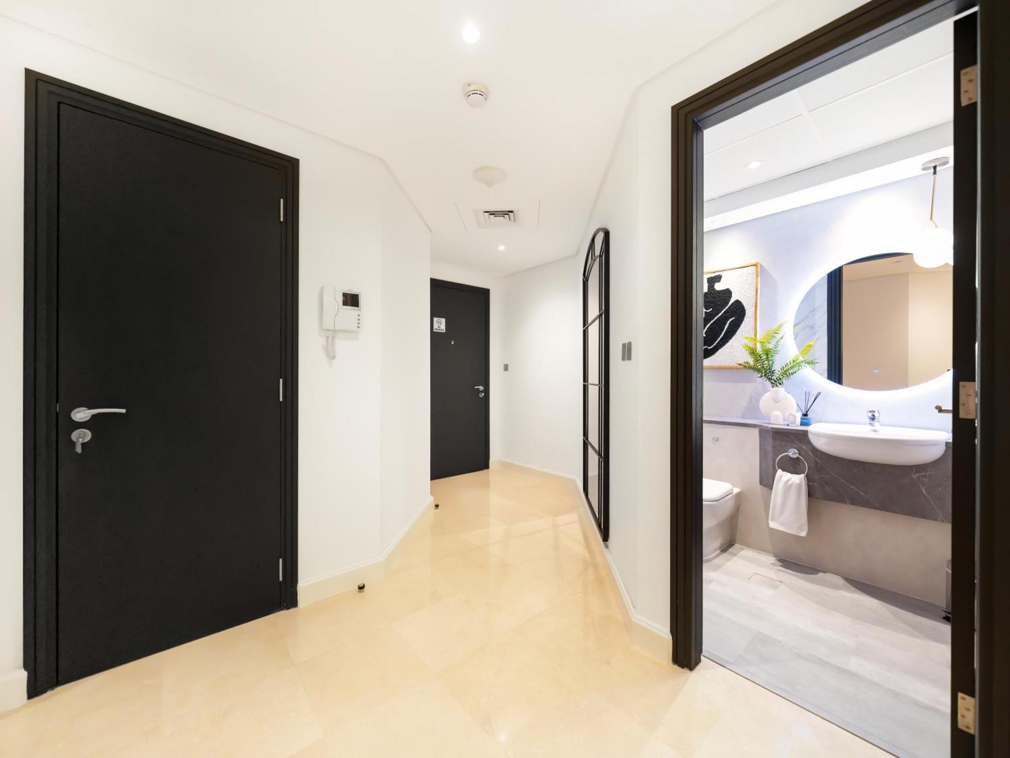 Gorgeous 2br-flat Near Mall & Burj Khalifa Dubai