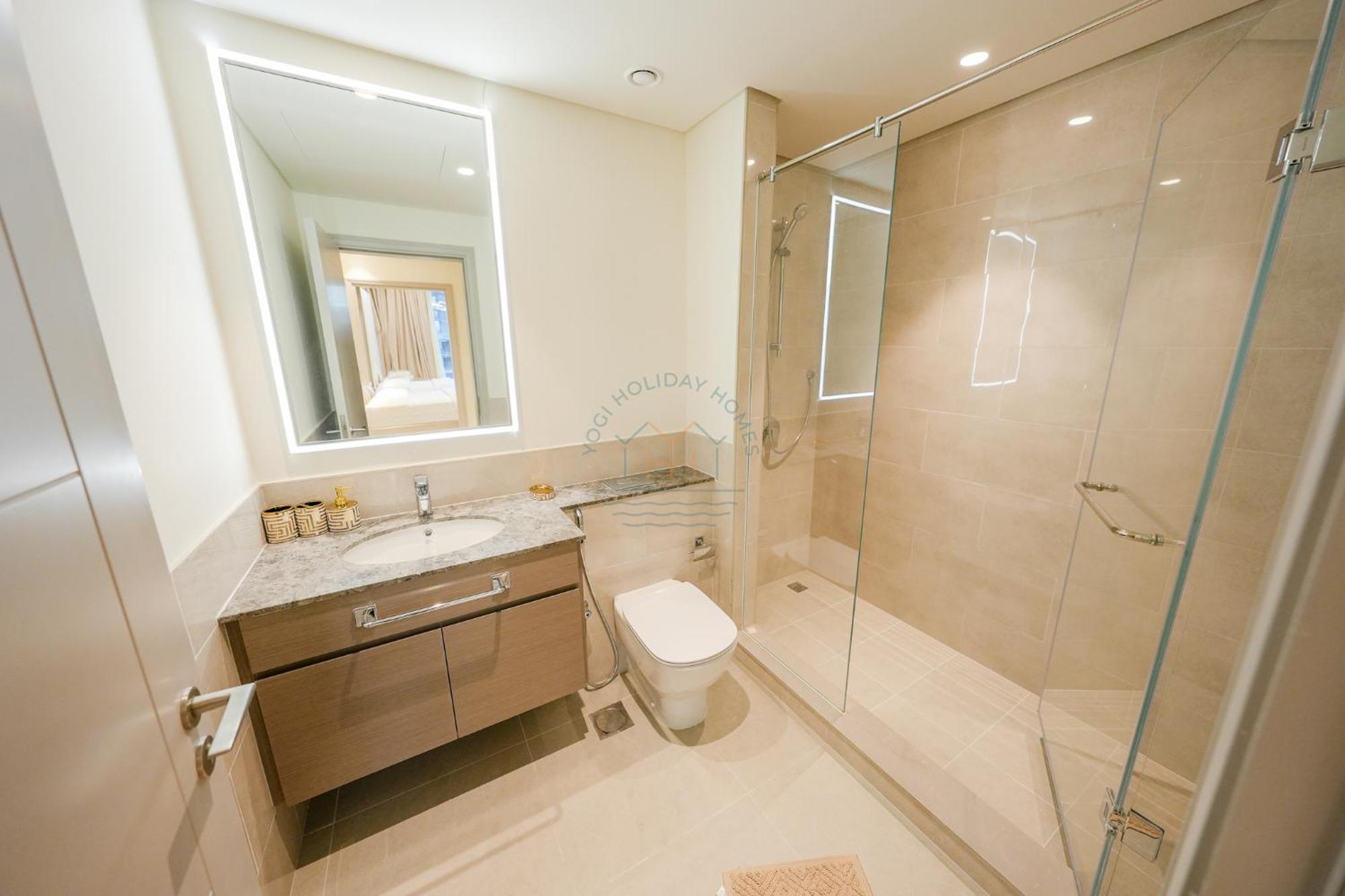 Luxe - Stylish 2br Downtown Escape * Dubai