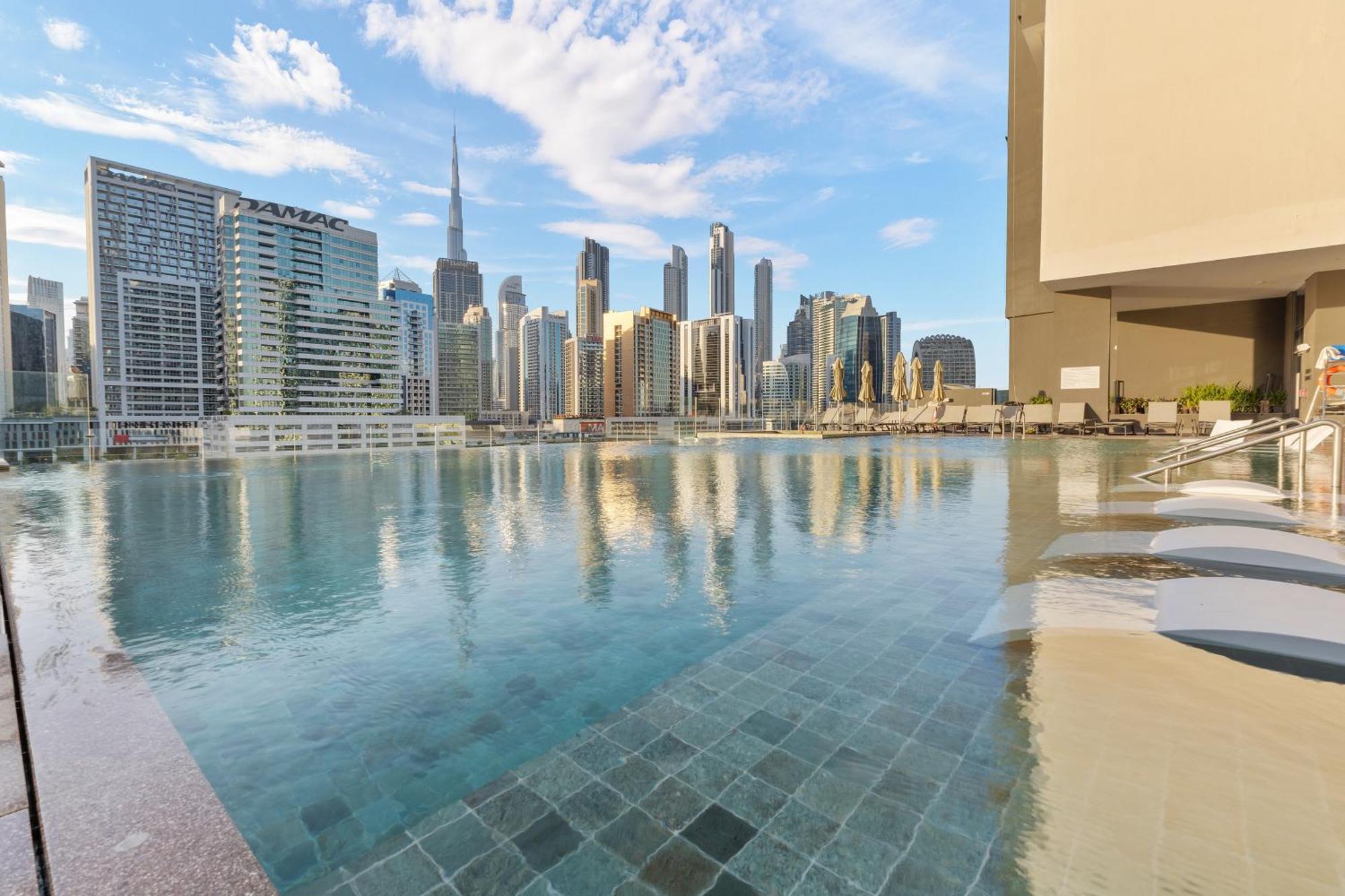Apartment Waves - Spacious 2br With Burj Views & Terrace *