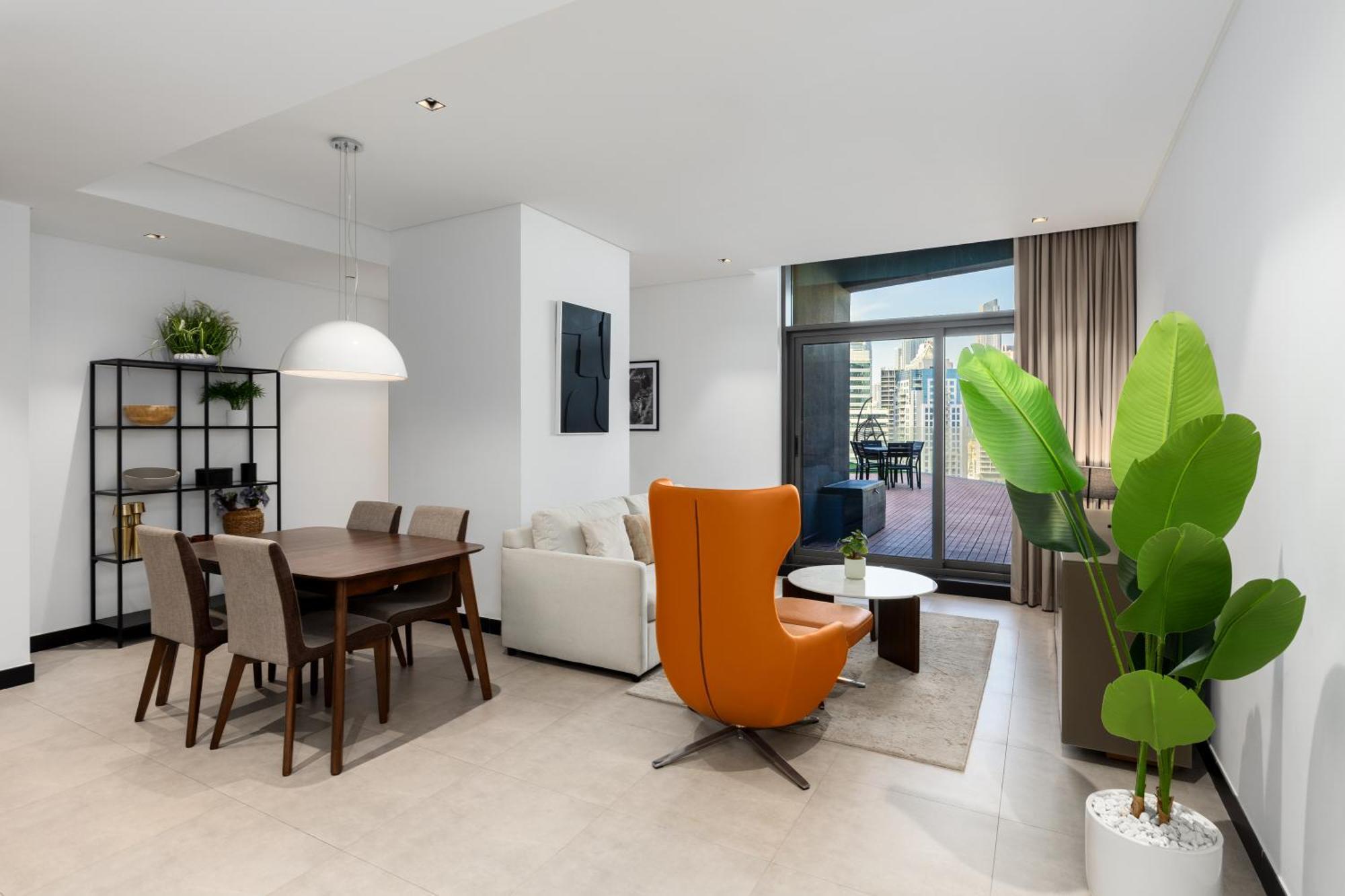 Waves - Spacious 2br With Burj Views & Terrace Apartment Dubai
