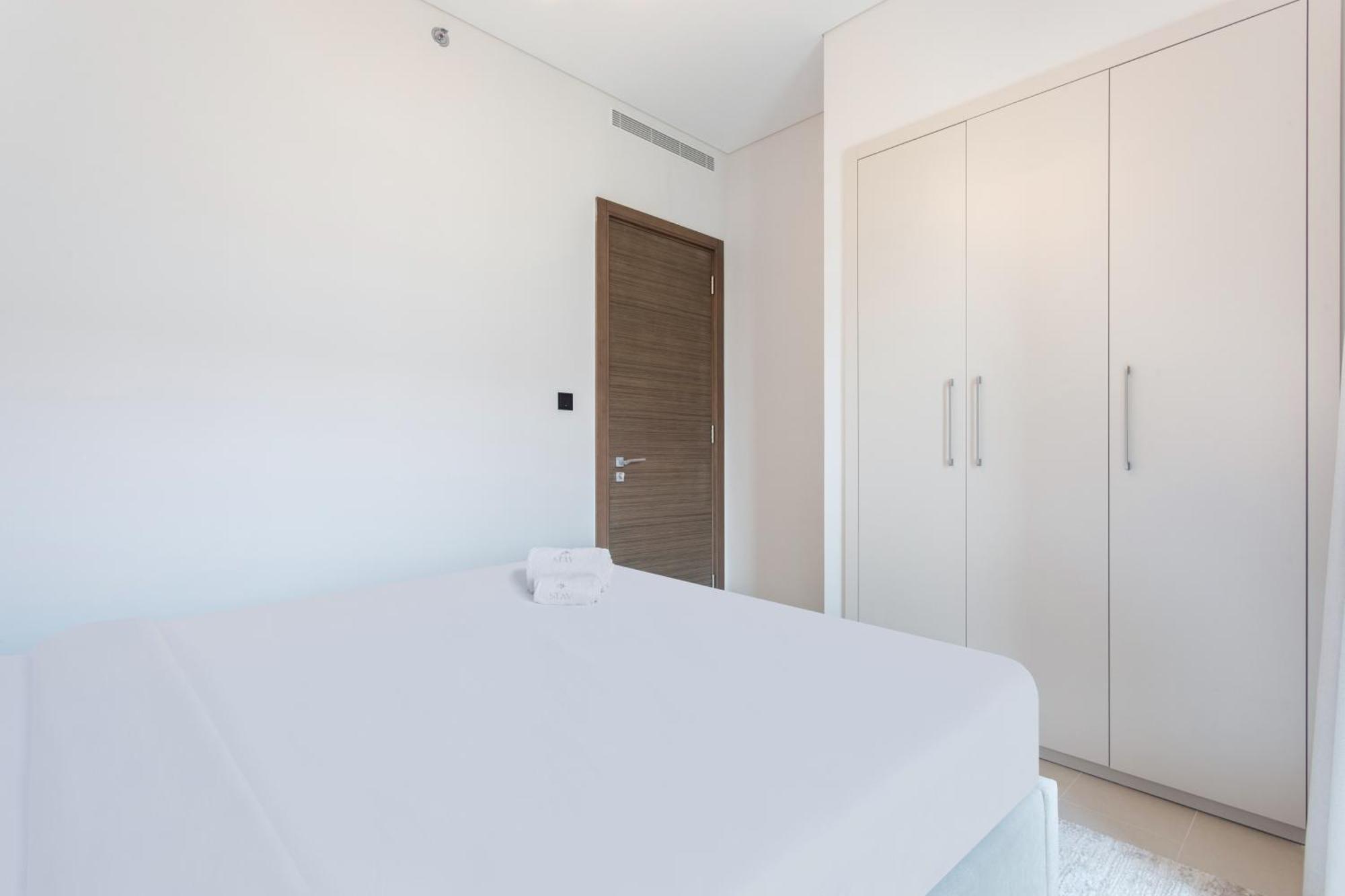 By Latinem Luxury 1br Cv A2707 Near Mall * Dubai
