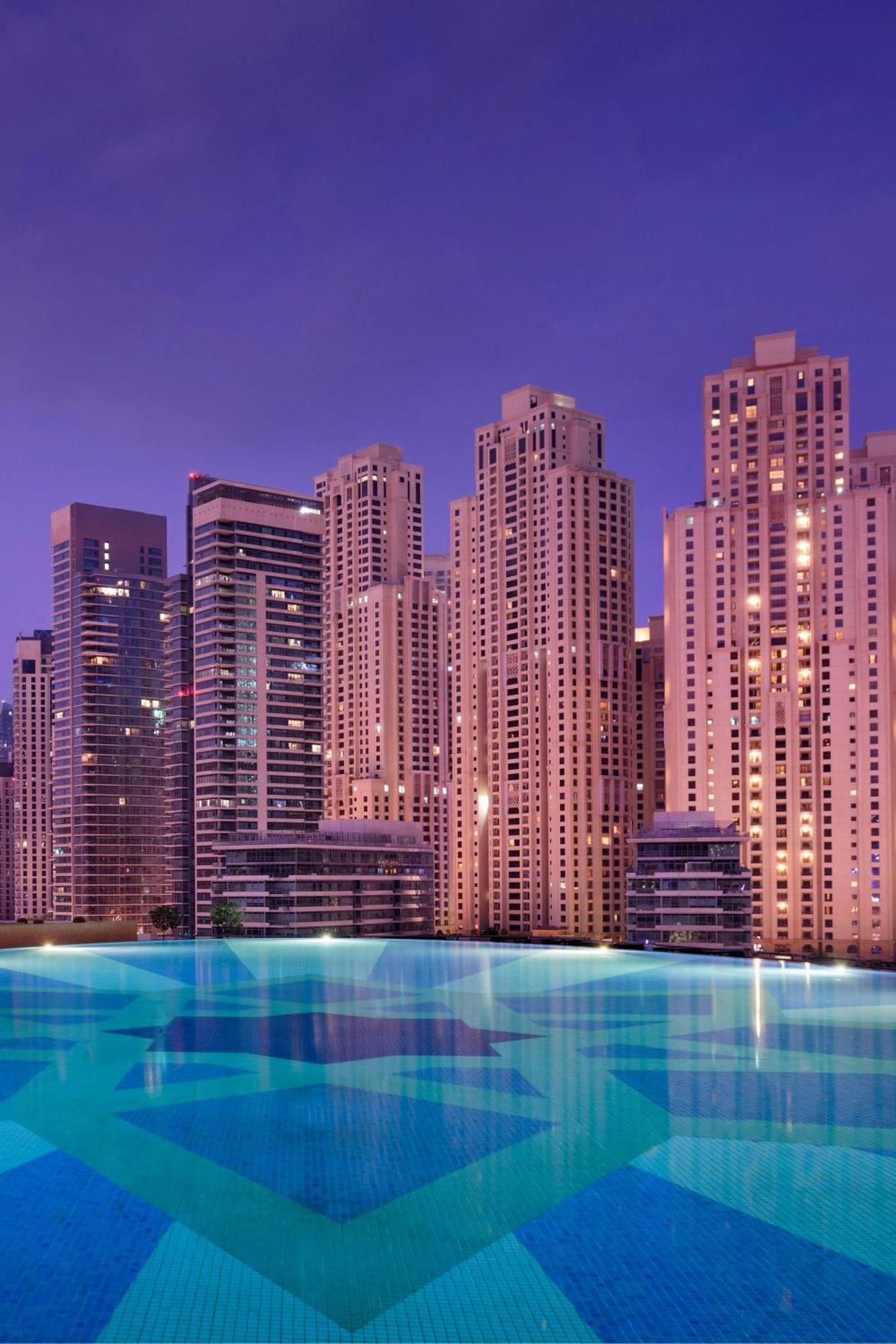 Jw Marriott Marina 5*