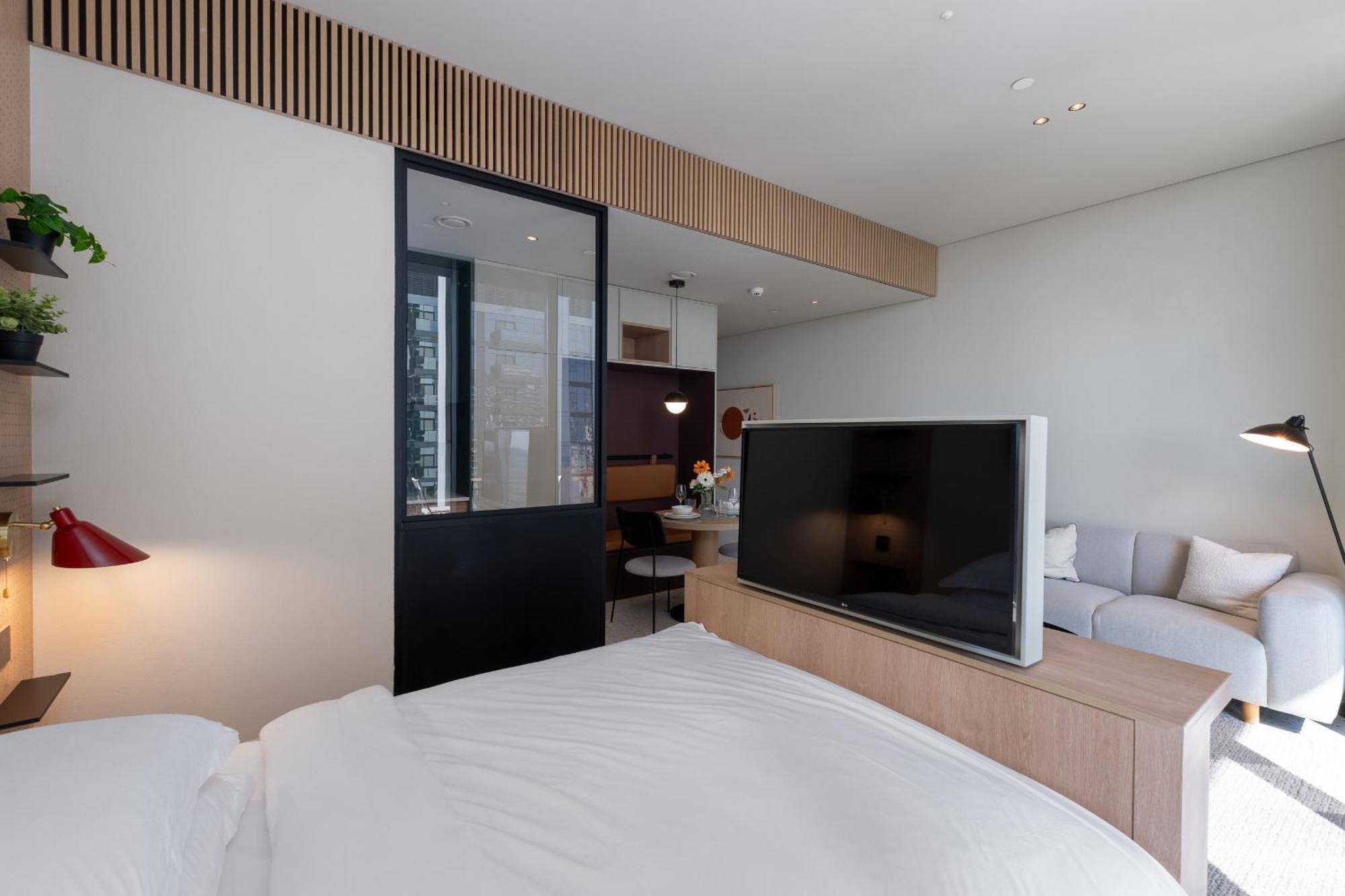 Upside Living, Business Bay - Mint Apartment *