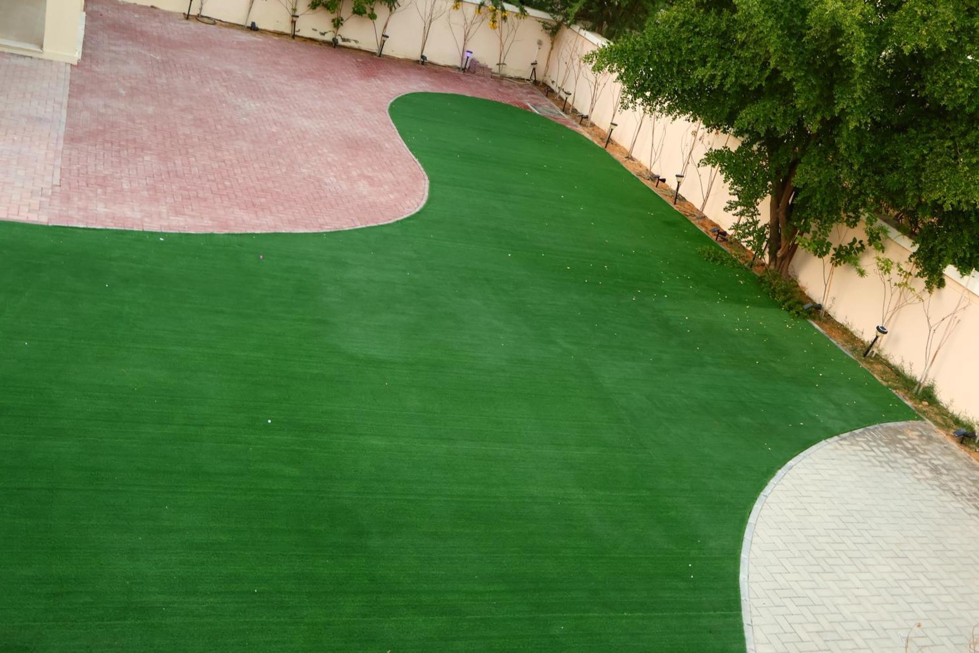 Fully Furnished Garden 2 Bedroom *